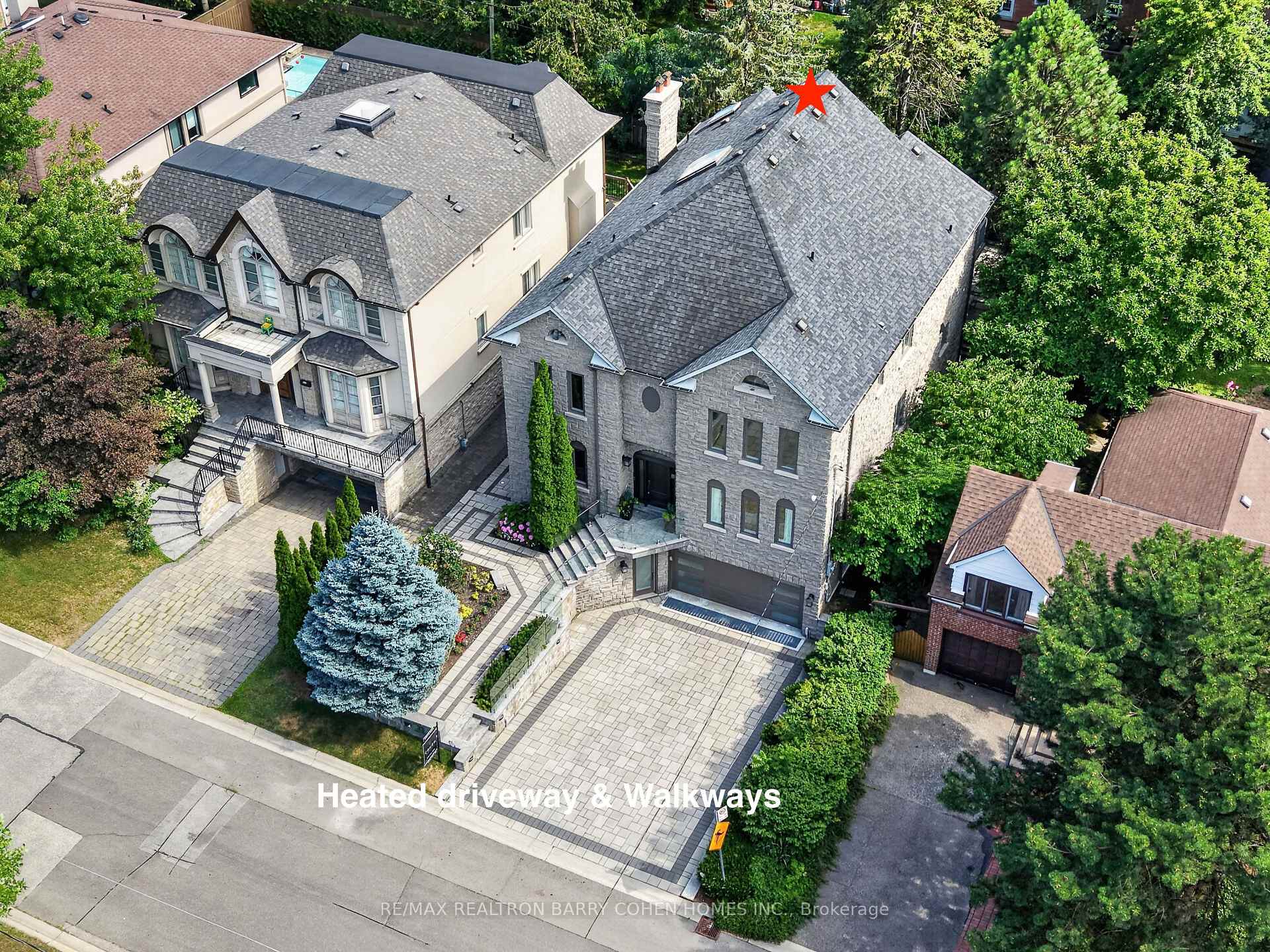 33 Munro Boulevard — property photo