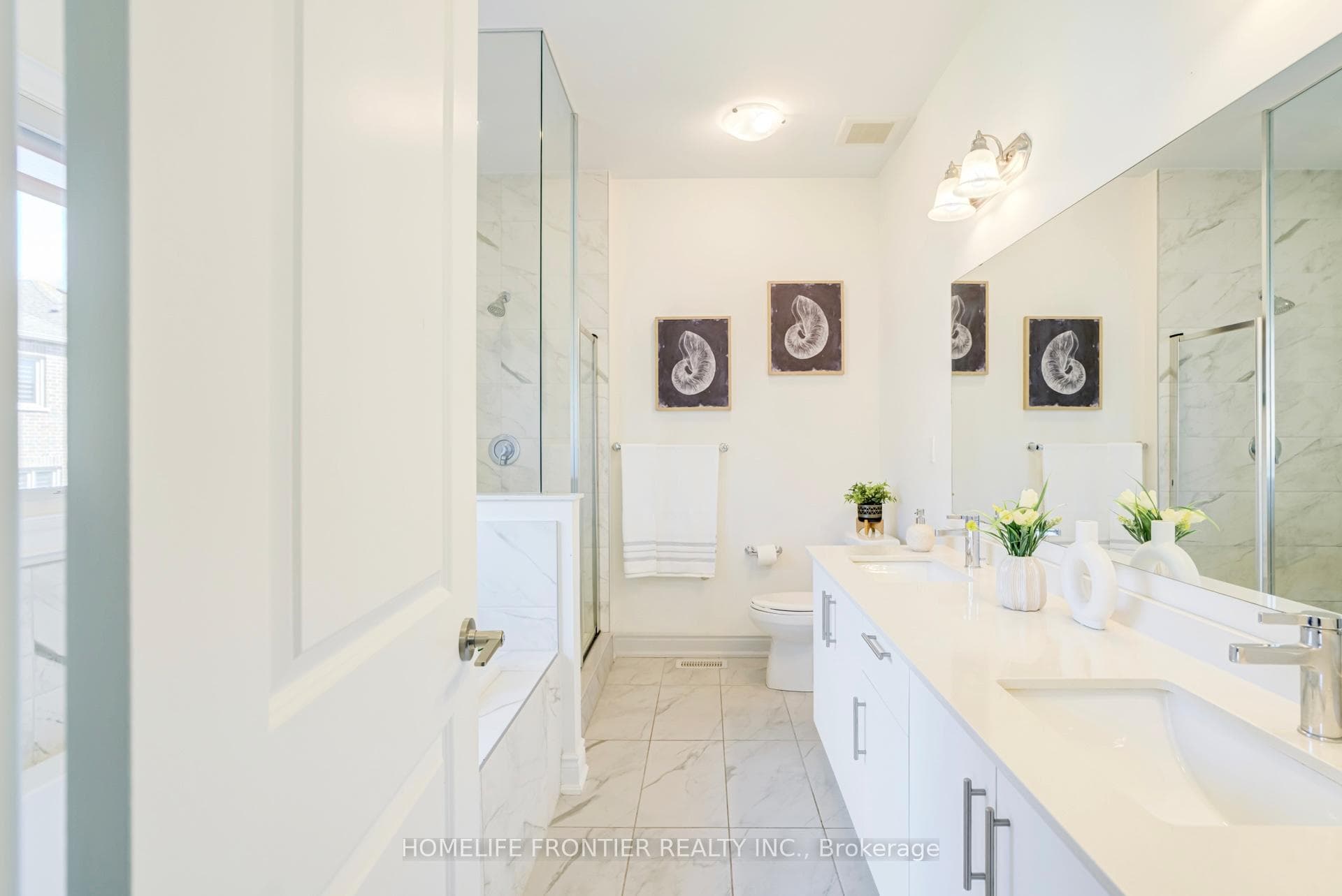 16 Gladmary Drive — property photo