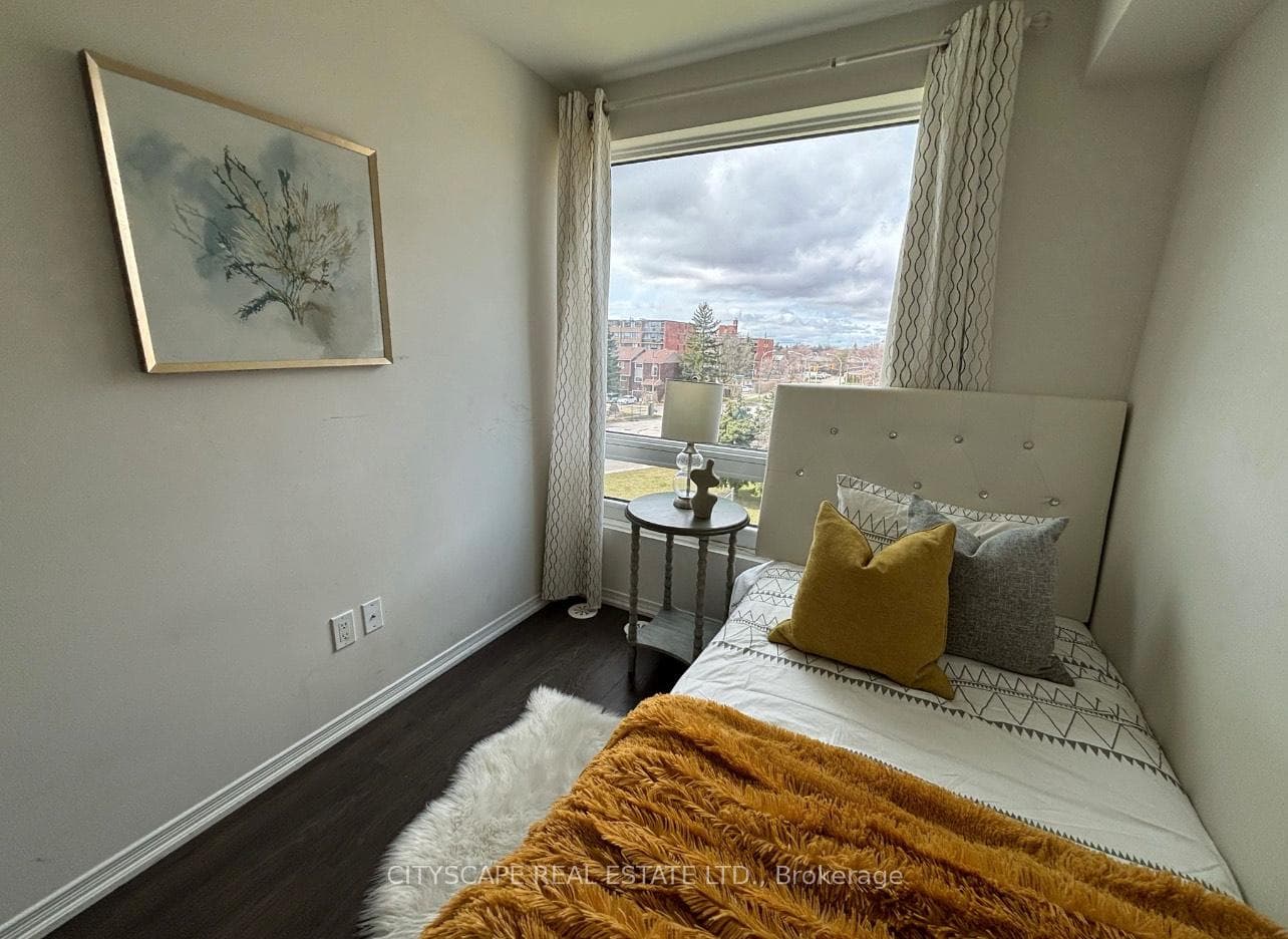 213- 7 Applewood Lane — property photo