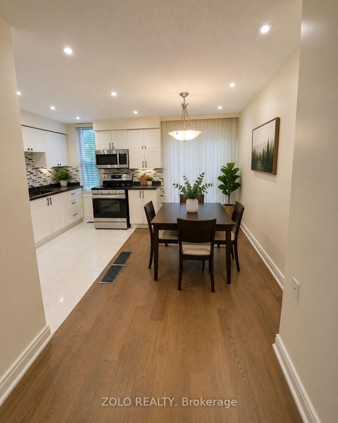 16- 3250 The Credit Woodlands N/A — property photo