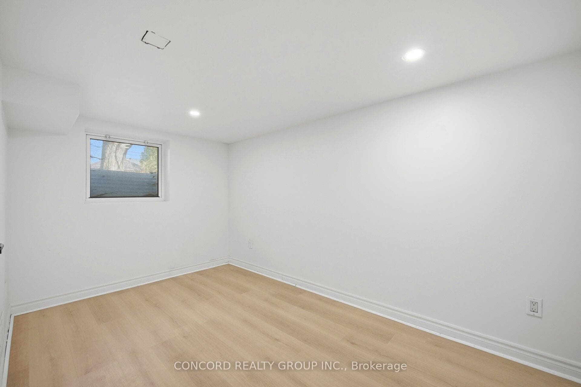 75 Ritson Road — property photo