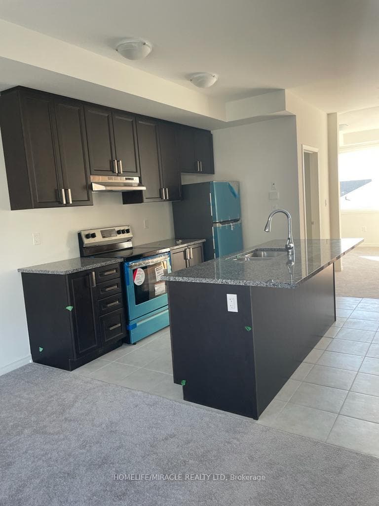 1392 Coral Springs Path — property photo