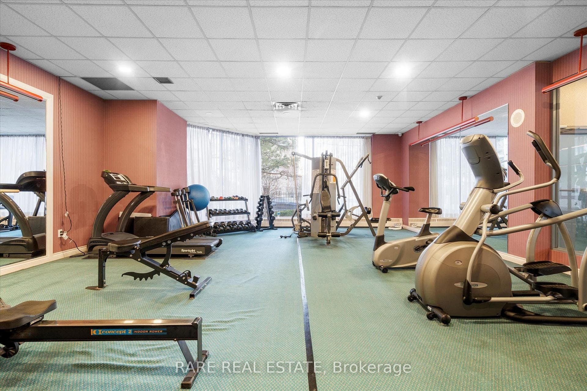 513- 250 Webb Drive — property photo