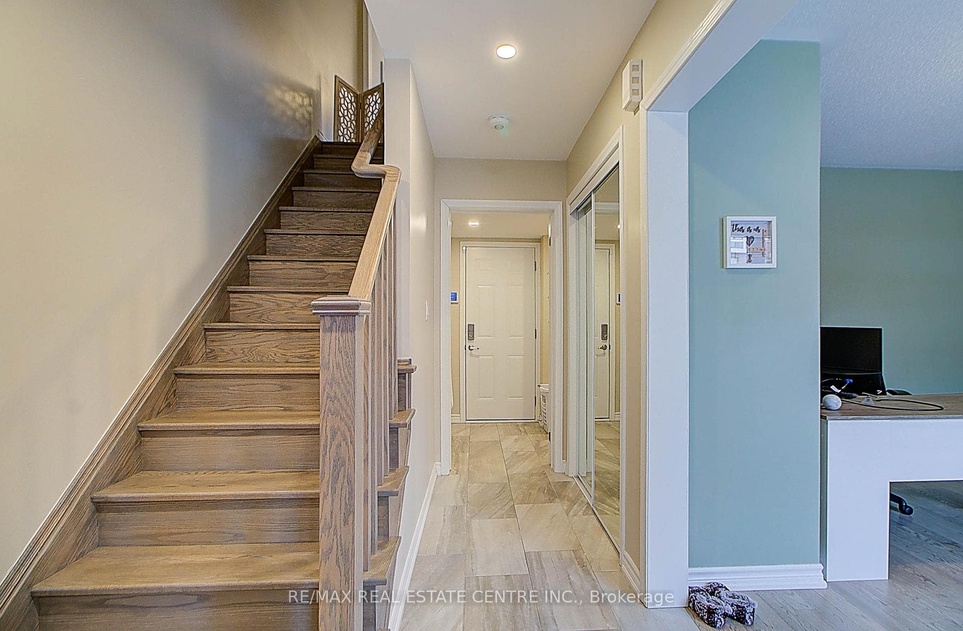 32 Bluegill Crescent — property photo