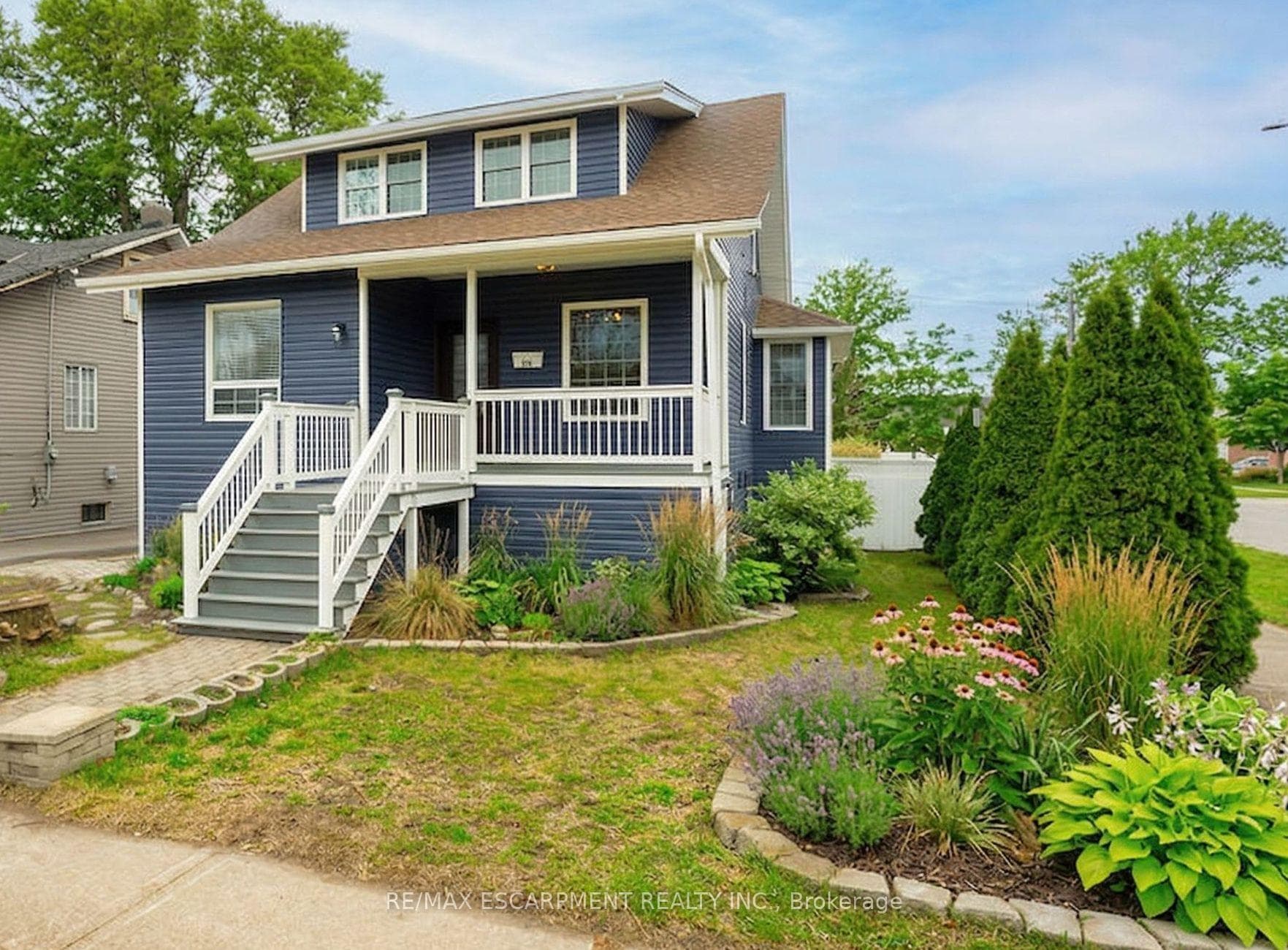 270 Beach Boulevard — property photo