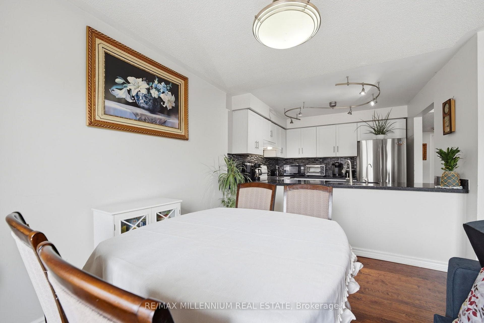24- 115 Bristol Road — property photo