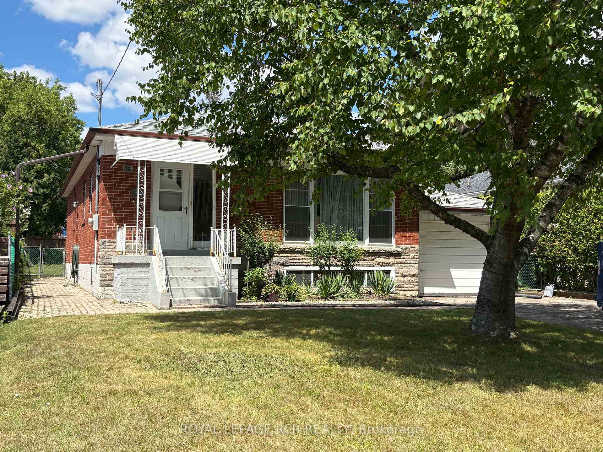 218 Park Home Avenue — property photo