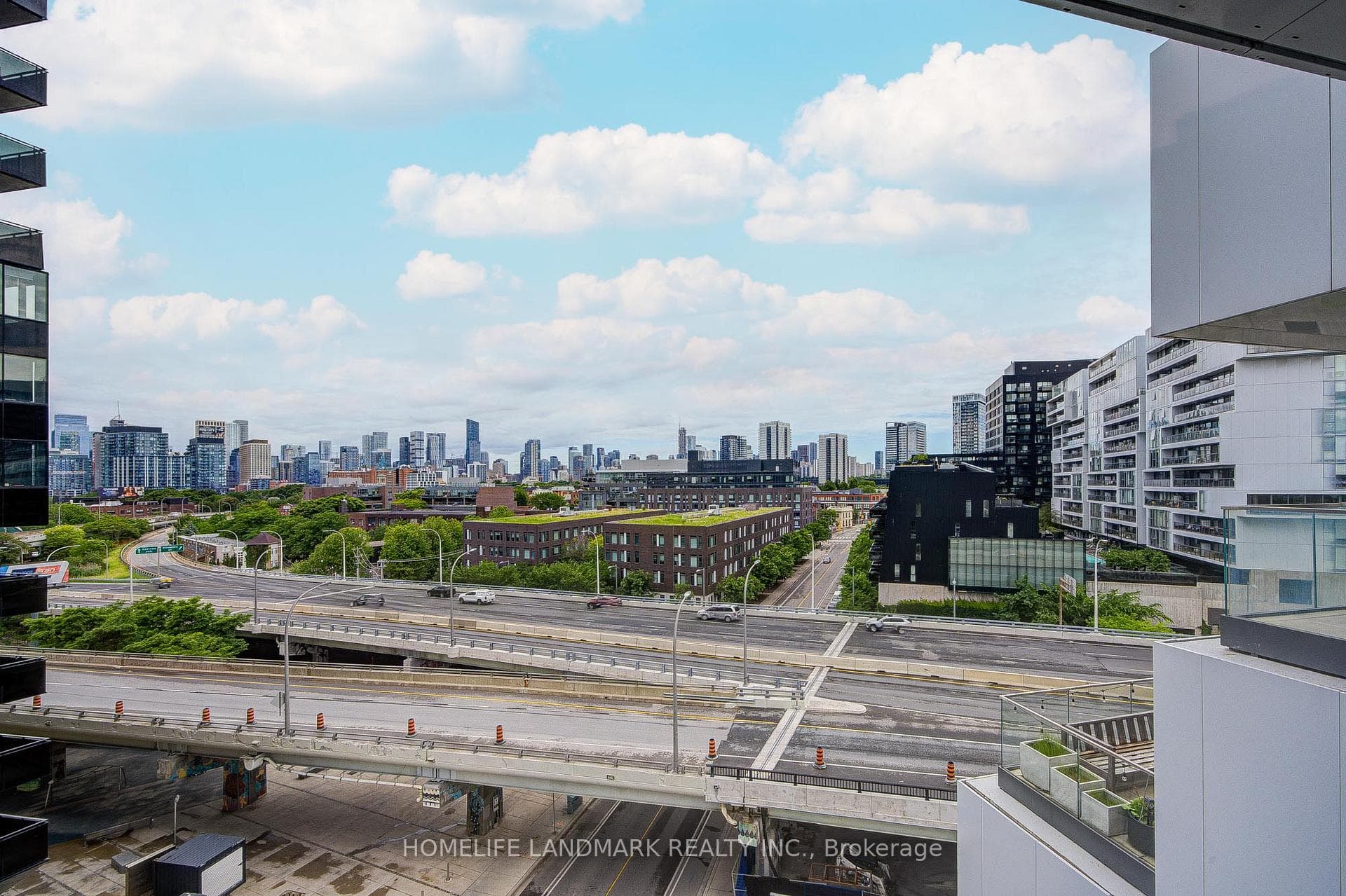 709- 170 Bayview Avenue — property photo