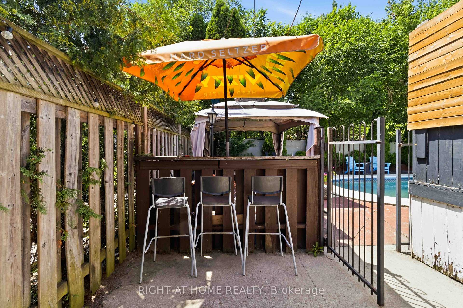 68 Barford Road — property photo