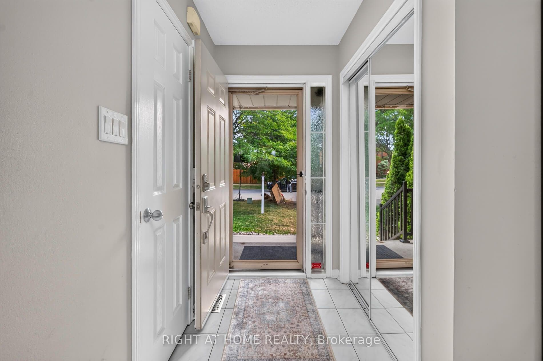 10 Lento Court — property photo