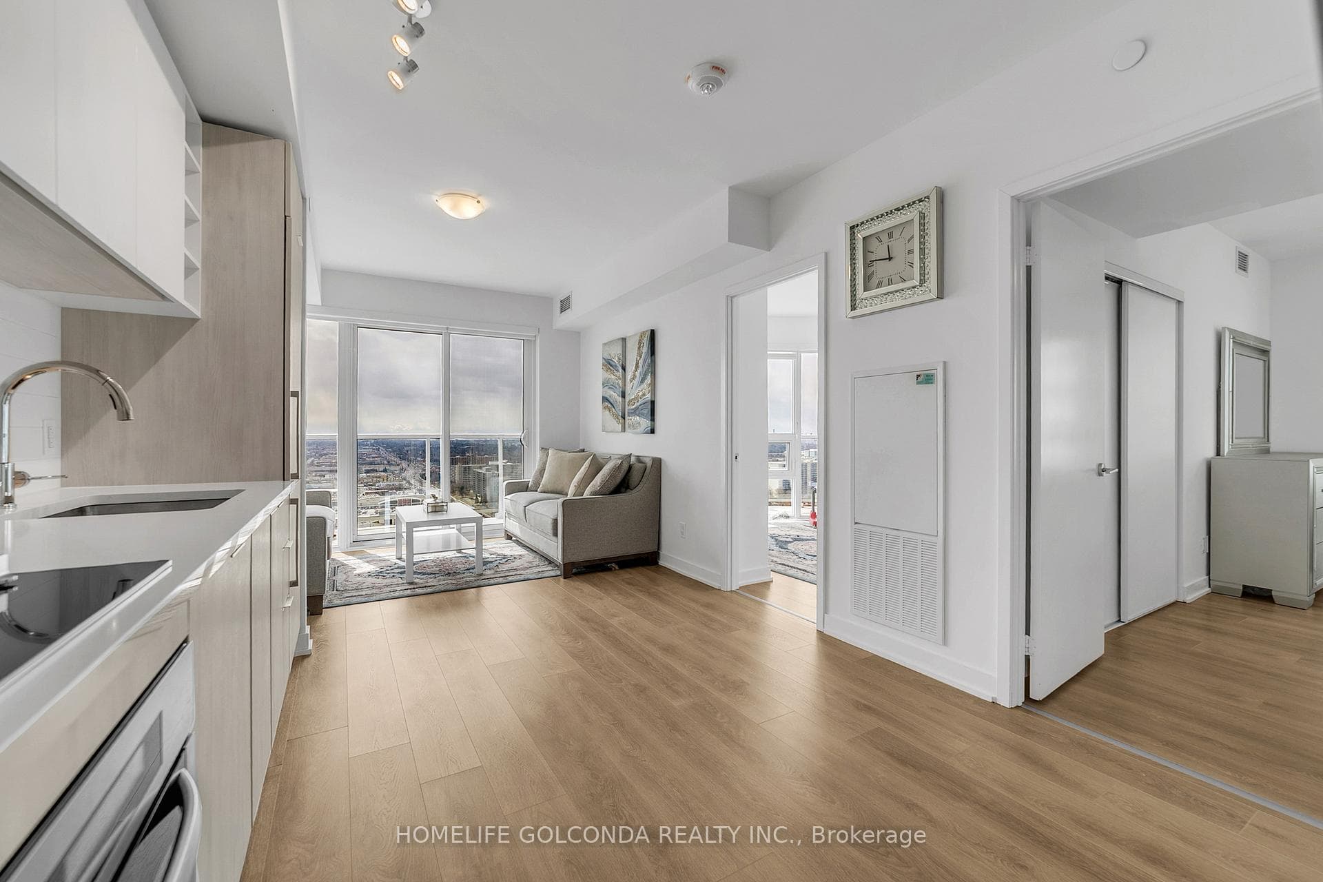 3110- 2033 Kennedy Road — property photo