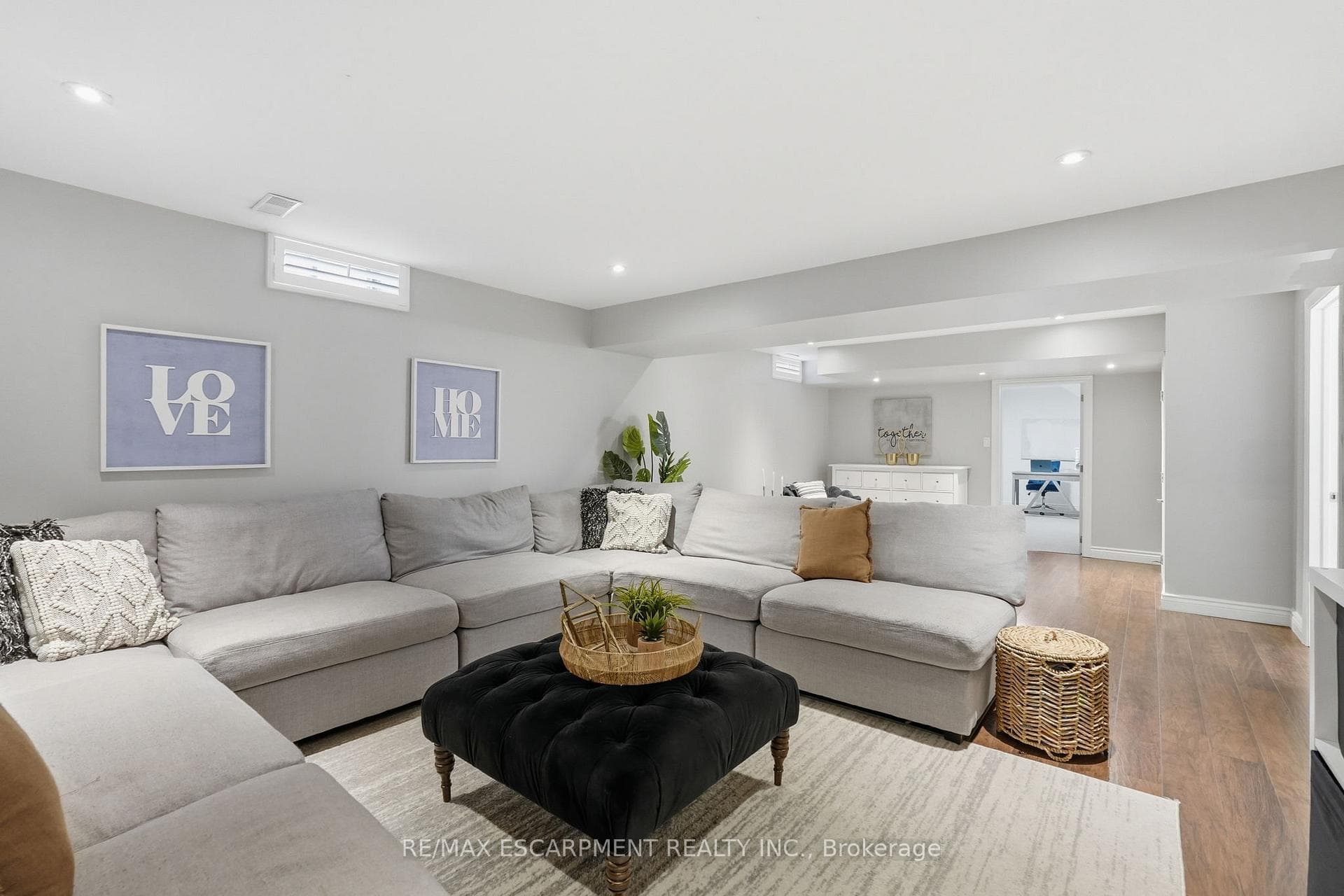 47 Winners Way — property photo