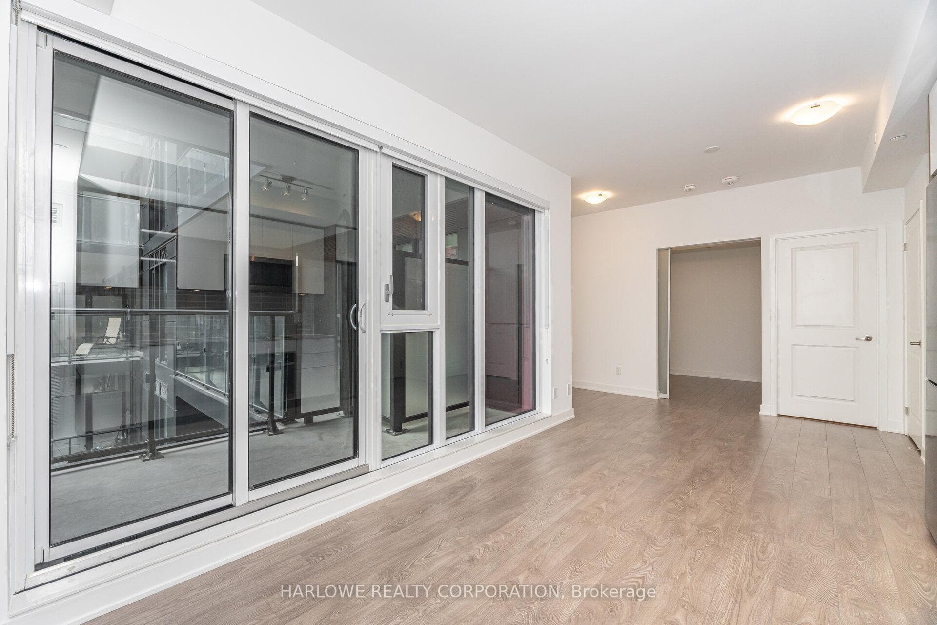 815- 543 Richmond Street — property photo