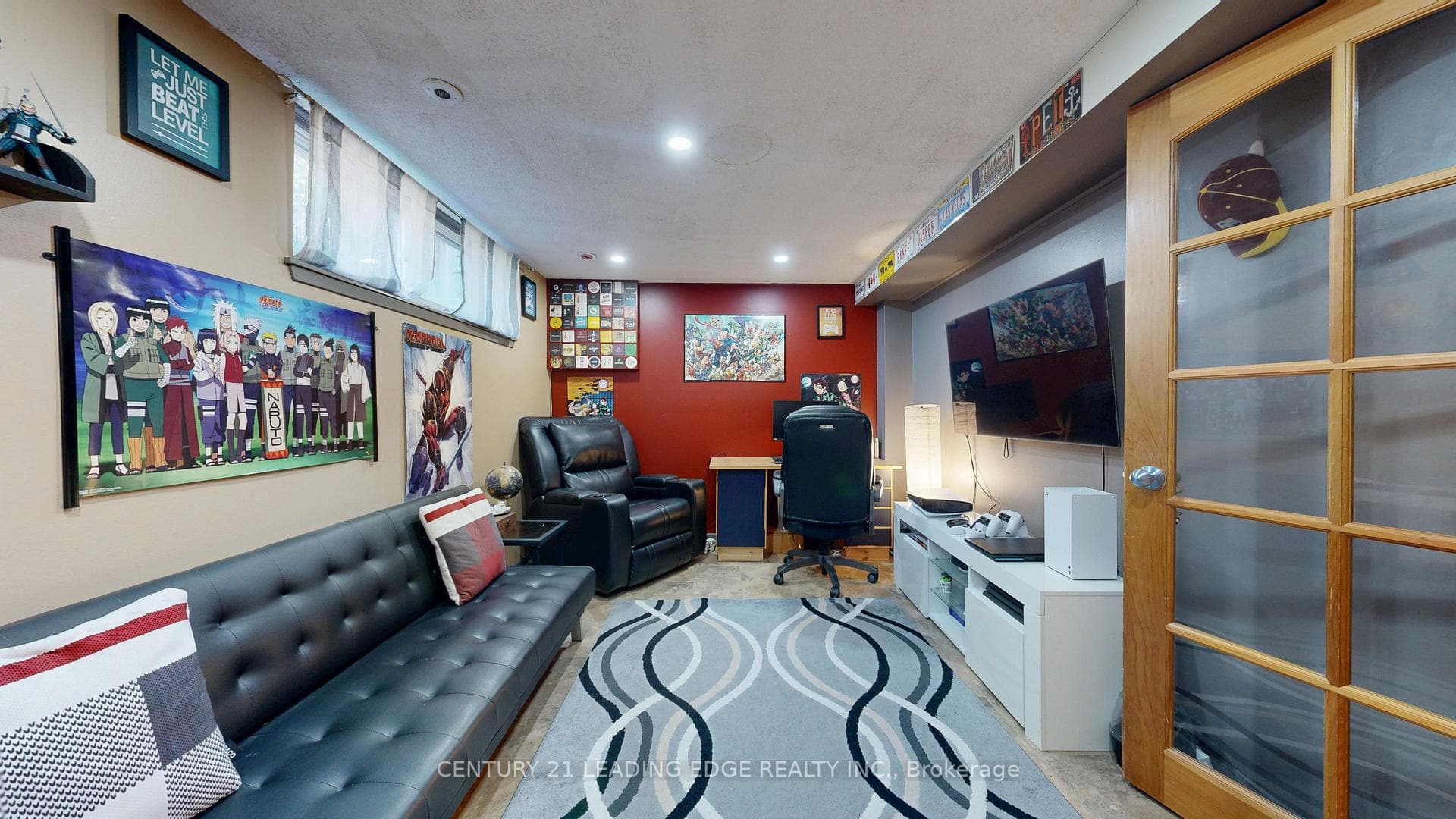 64- 2651 Aquitaine Avenue — property photo