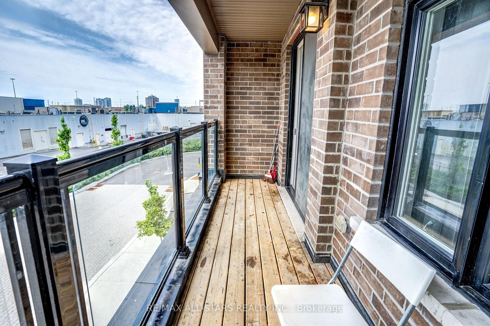 #904- 1865 Pickering Parkway — property photo