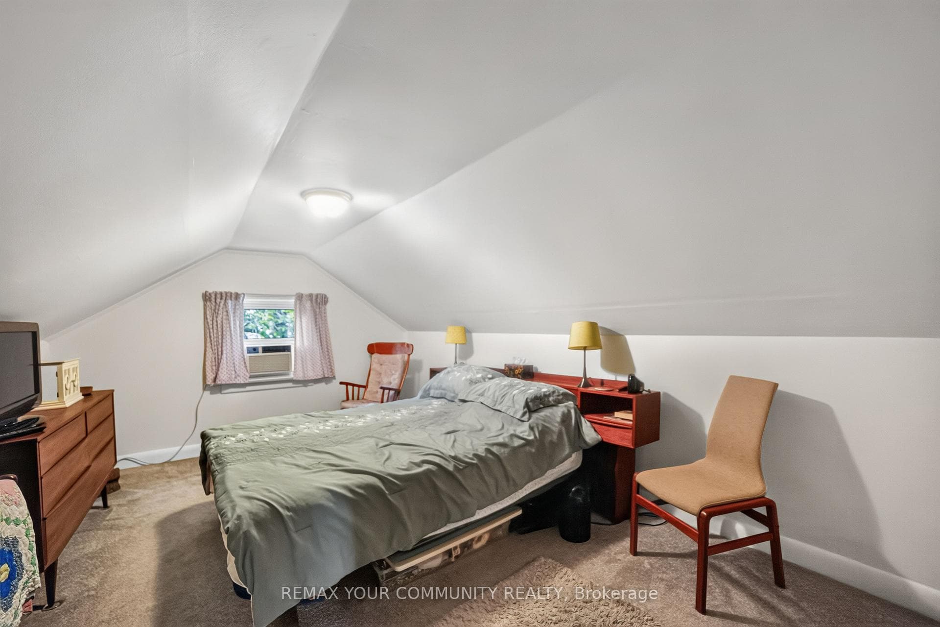 223 Richmond Street — property photo