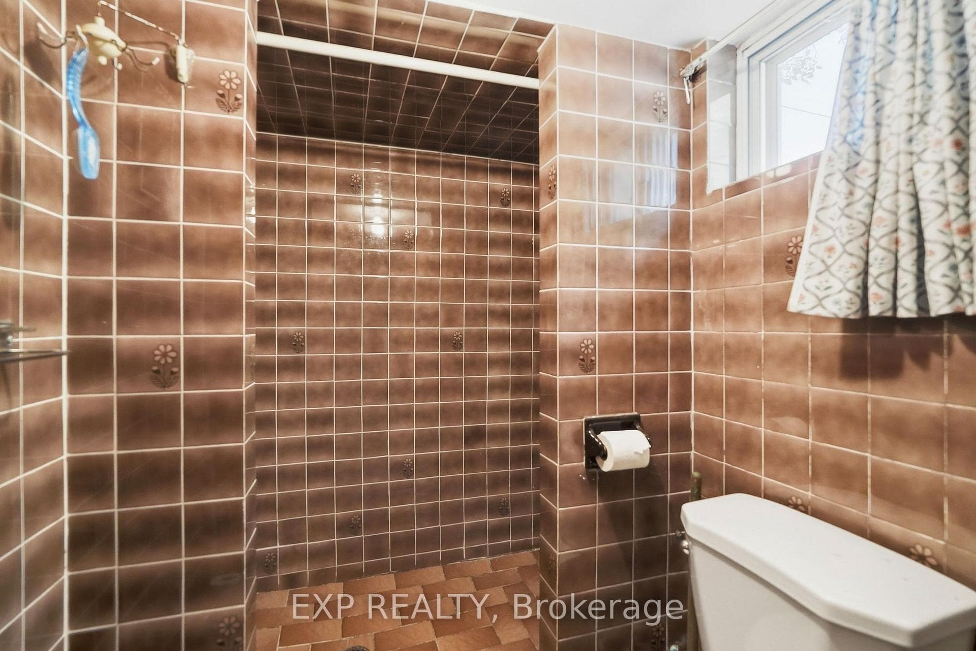 188 Troy Street — property photo