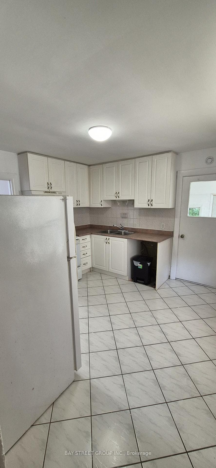 125 Broadway Avenue — property photo