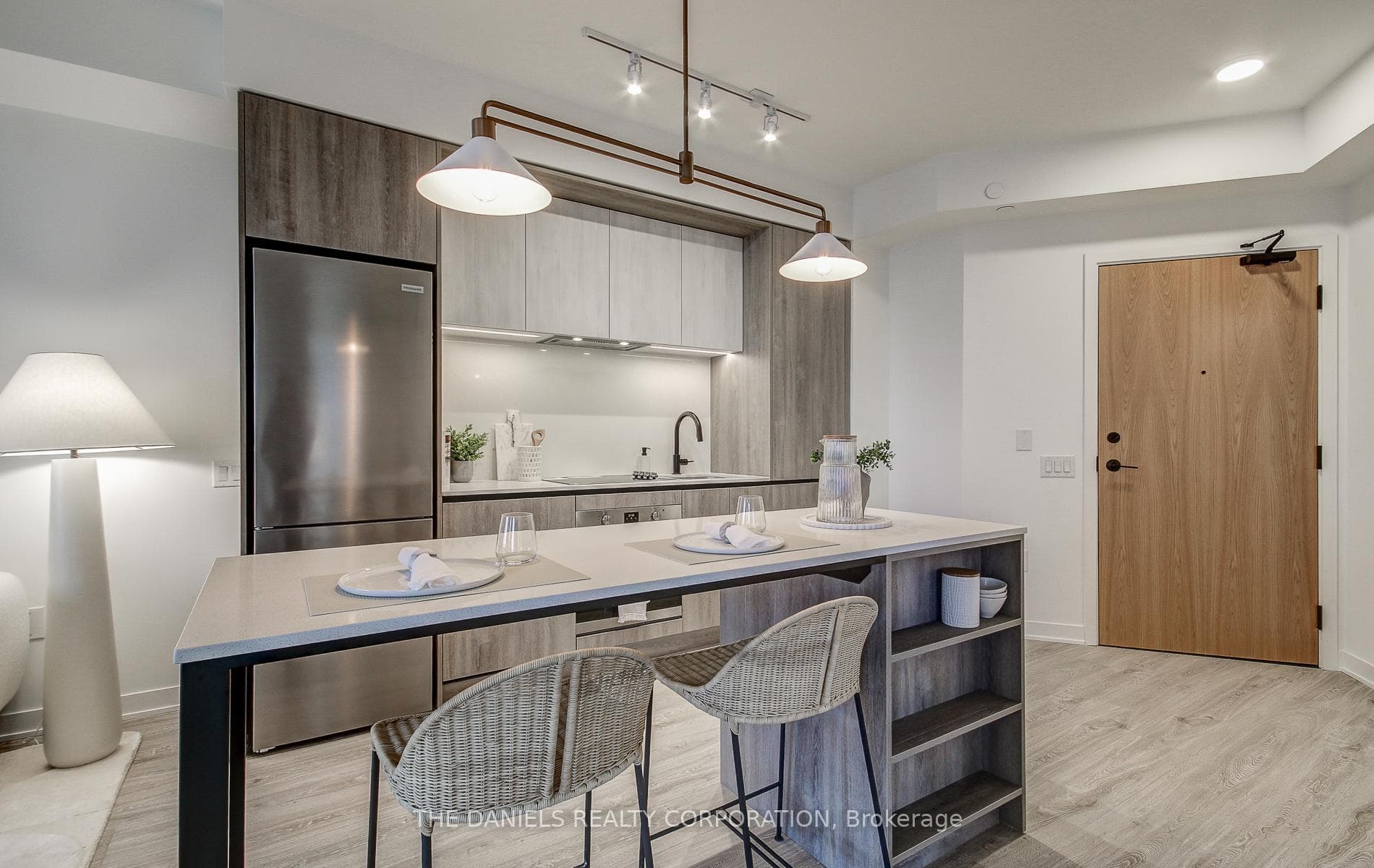 313- 2495 Eglinton Avenue — property photo