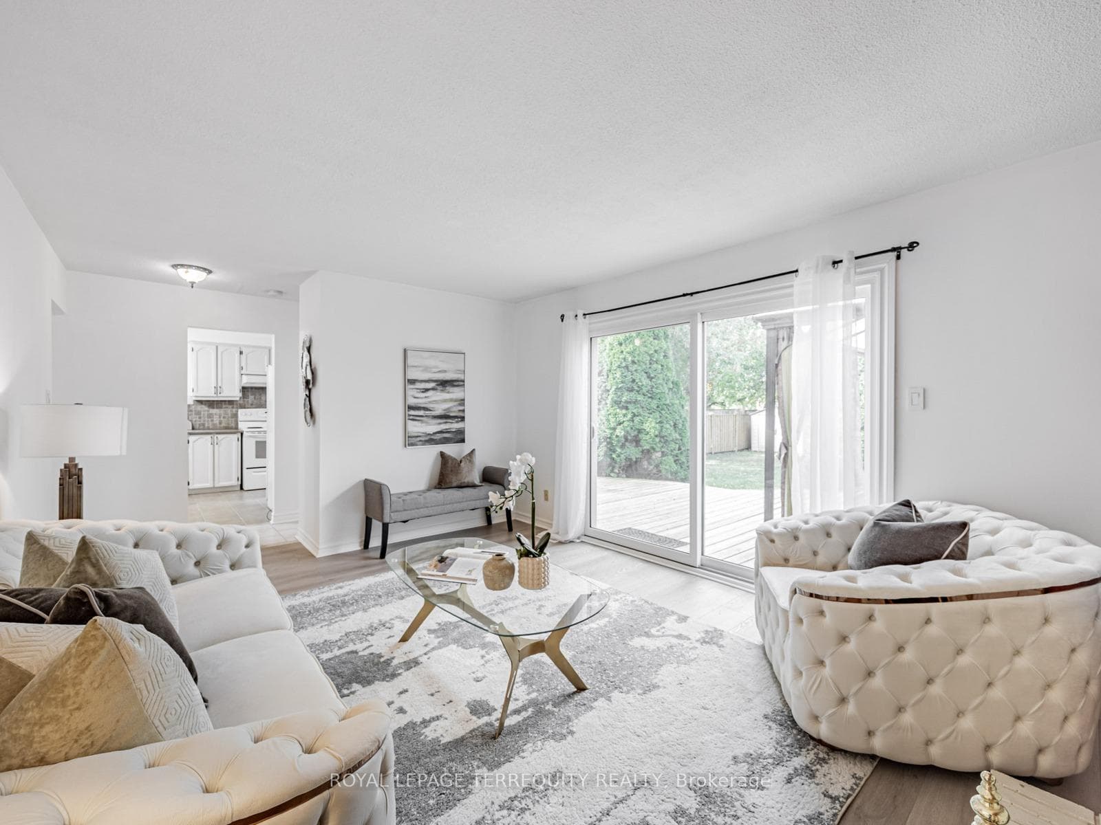 1858 Shadybrook Drive — property photo
