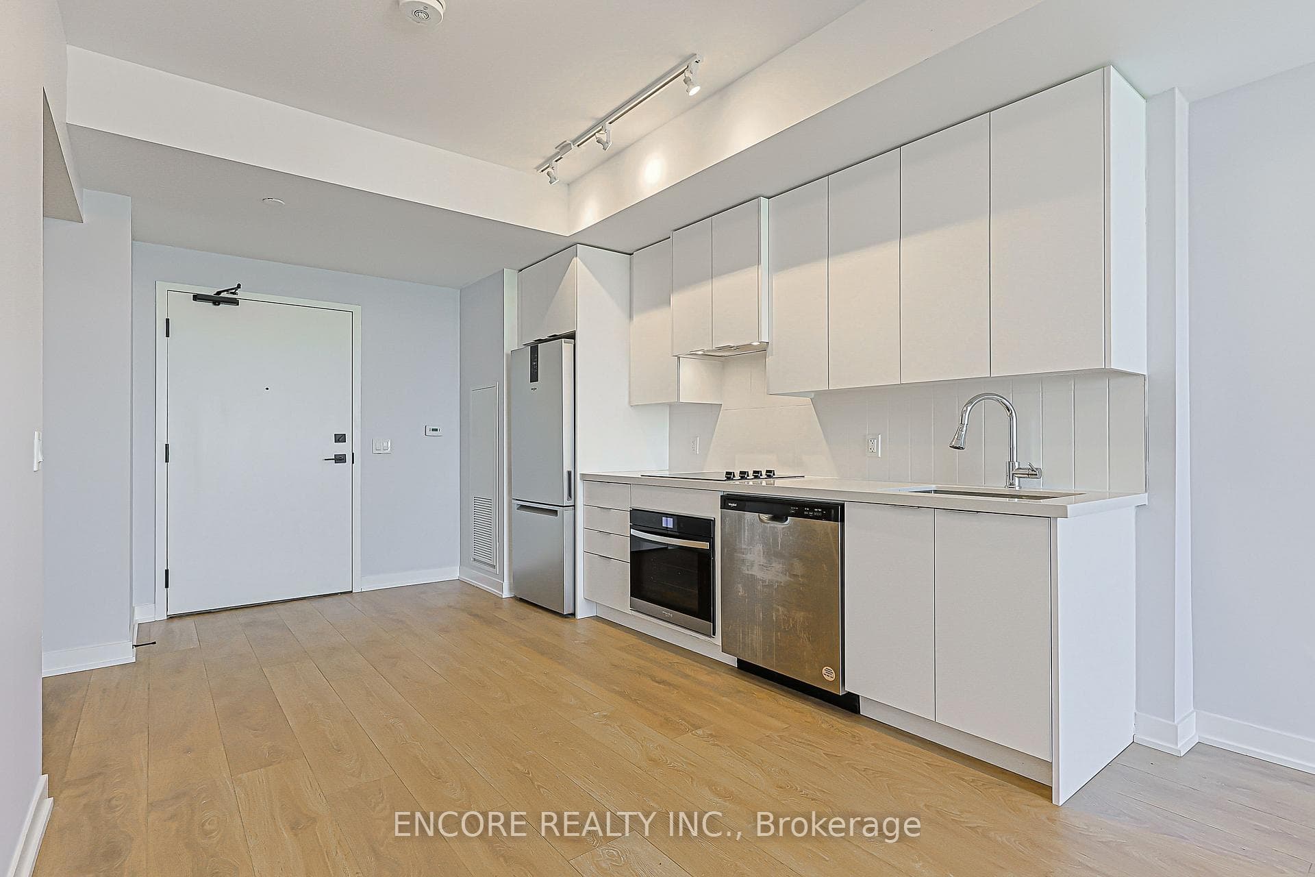 1307- 474 Caldari Road — property photo