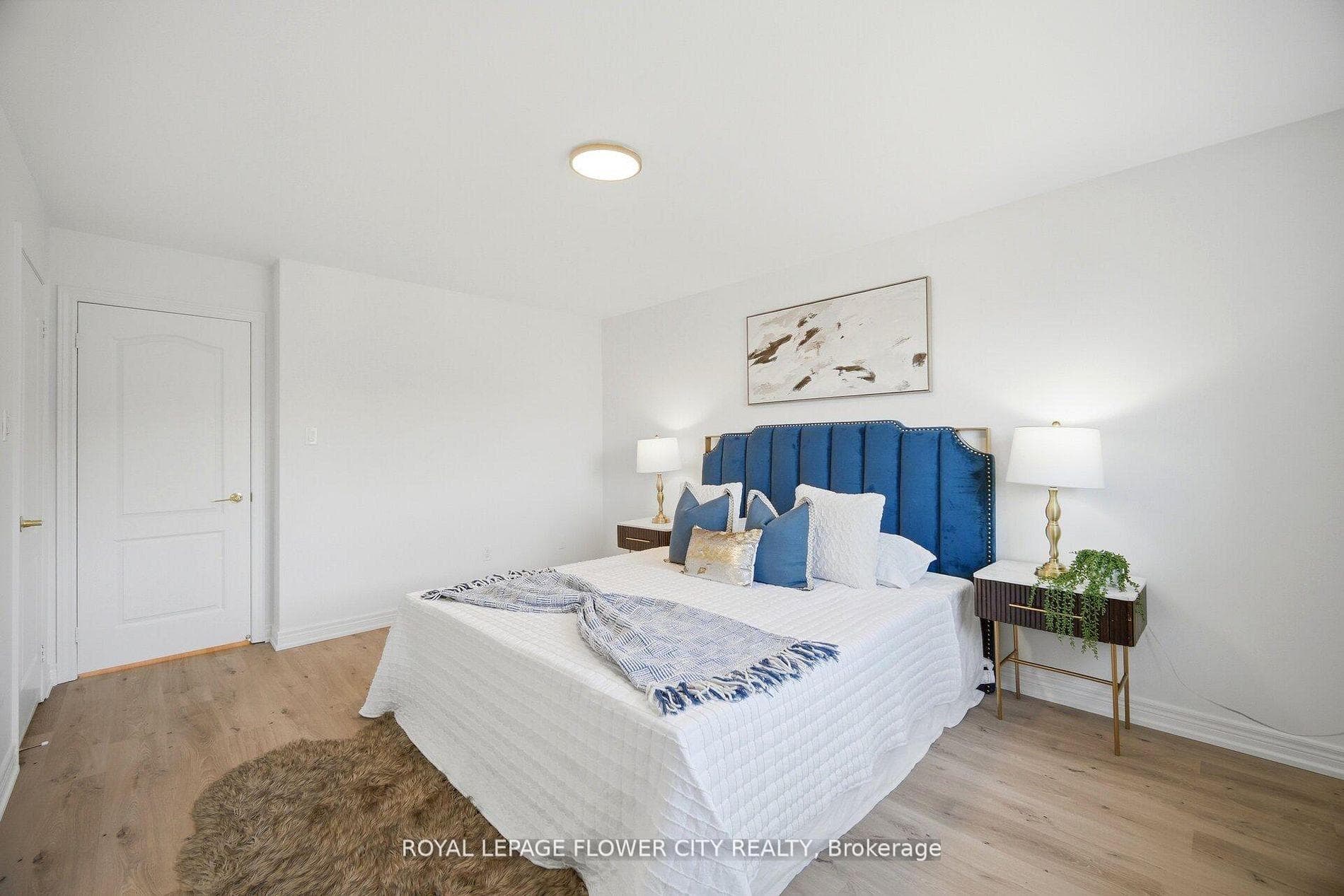 24 Martree Crescent — property photo