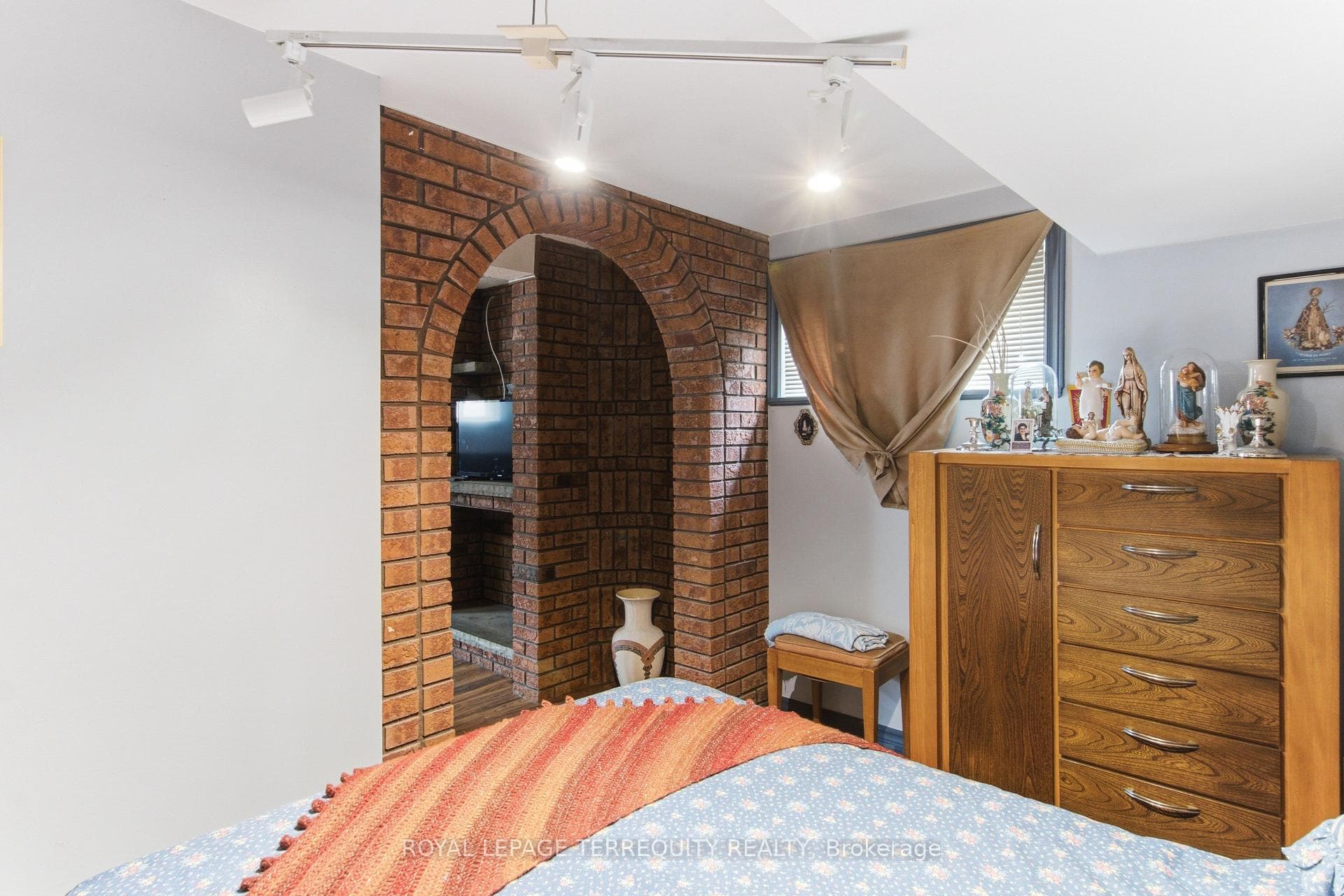 21 Buckland Road — property photo