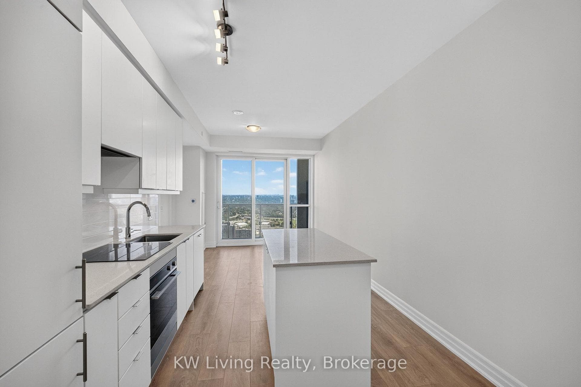 3502- 30 Elm Drive — property photo