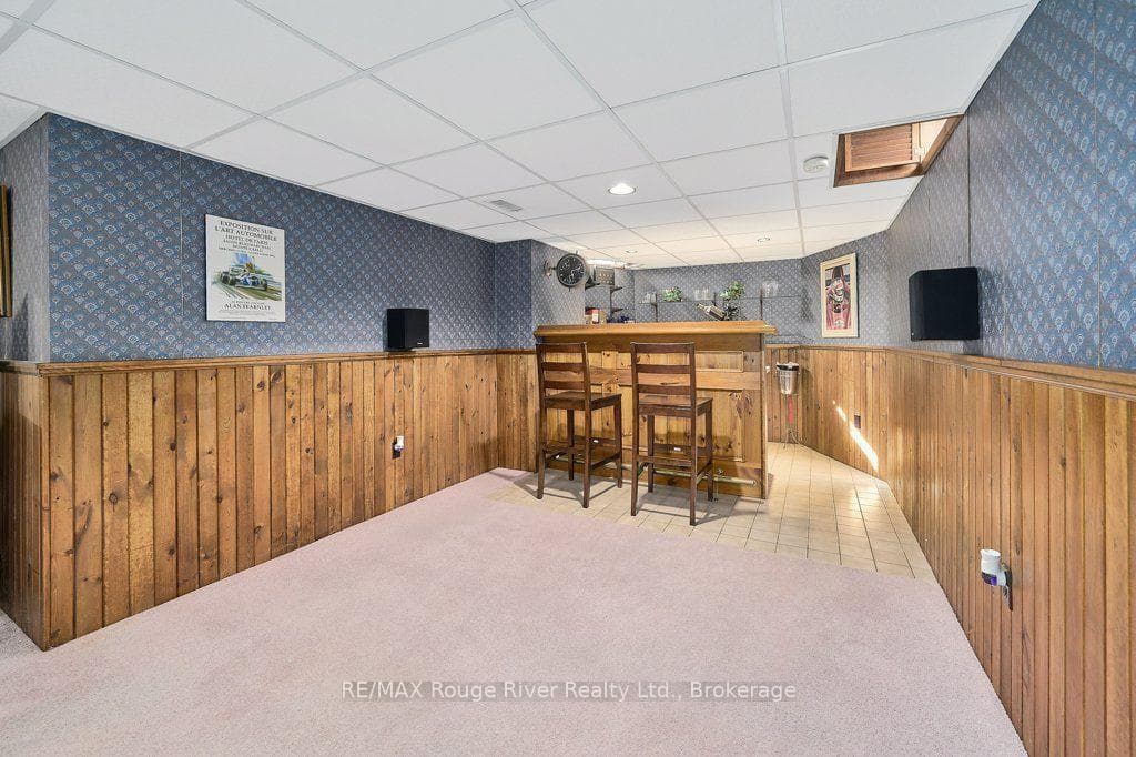 939 Catskill Drive — property photo