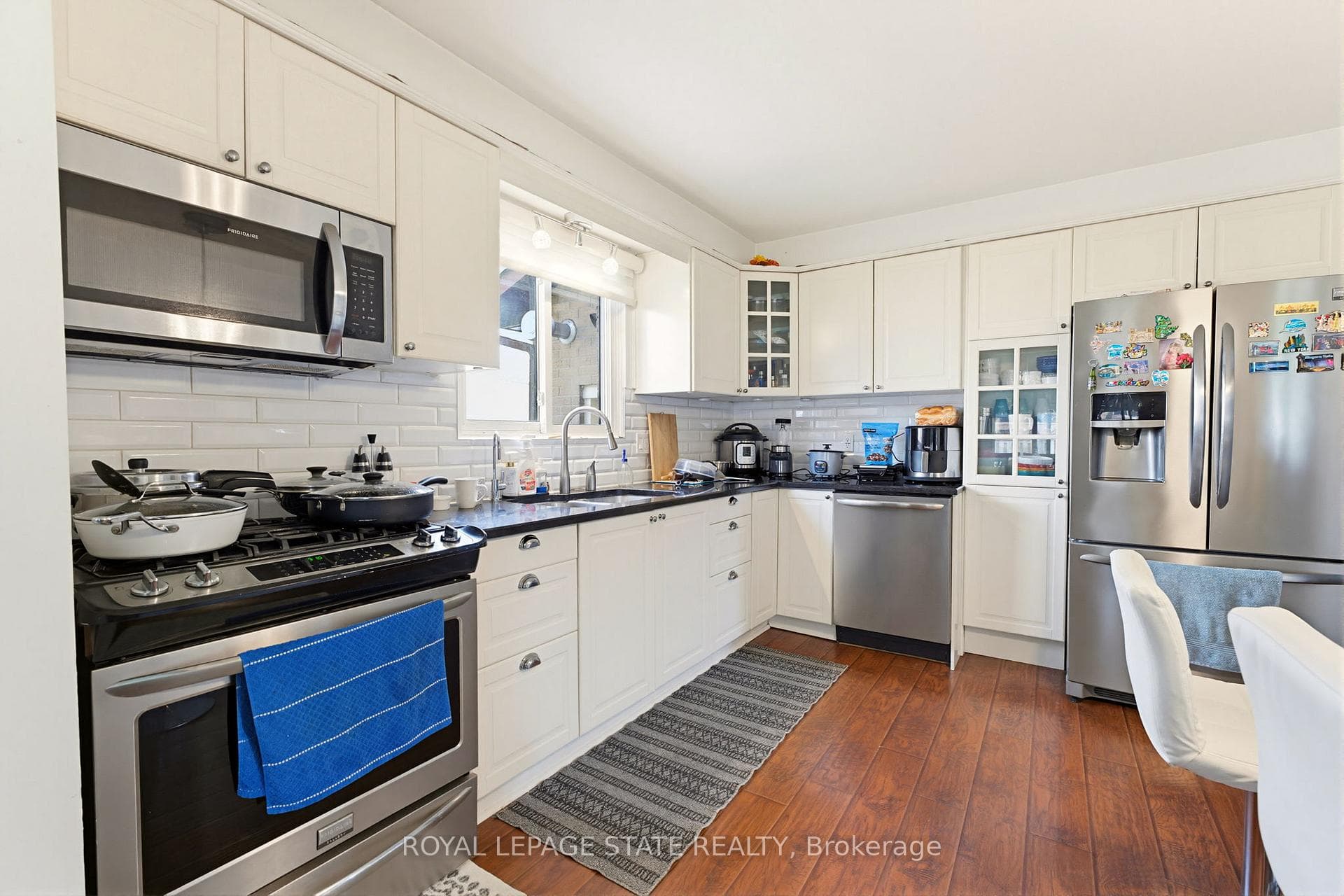 459 Dicenzo Drive — property photo
