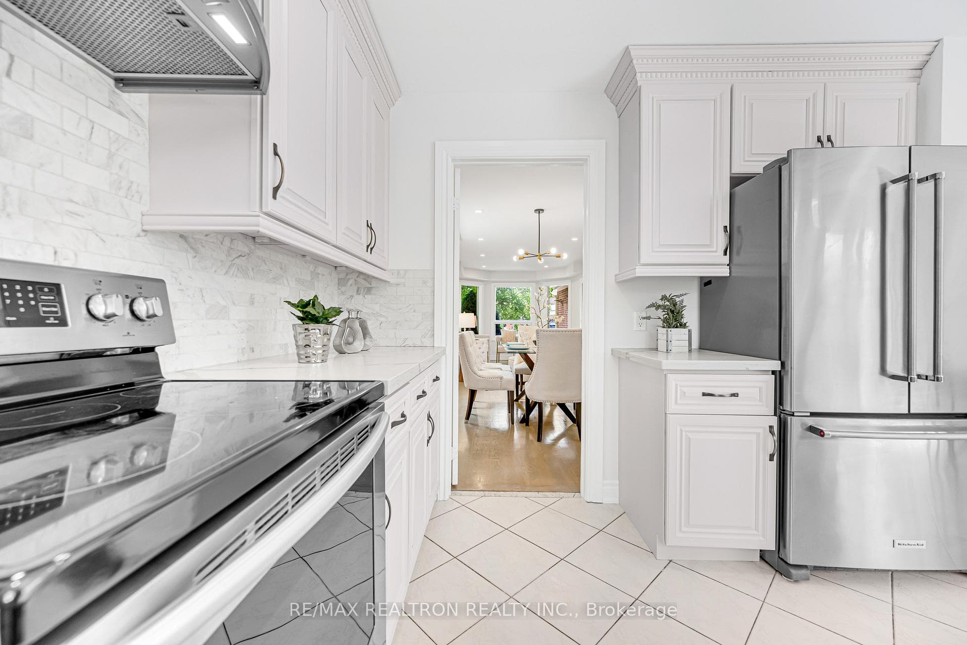 278 Bernard Avenue — property photo