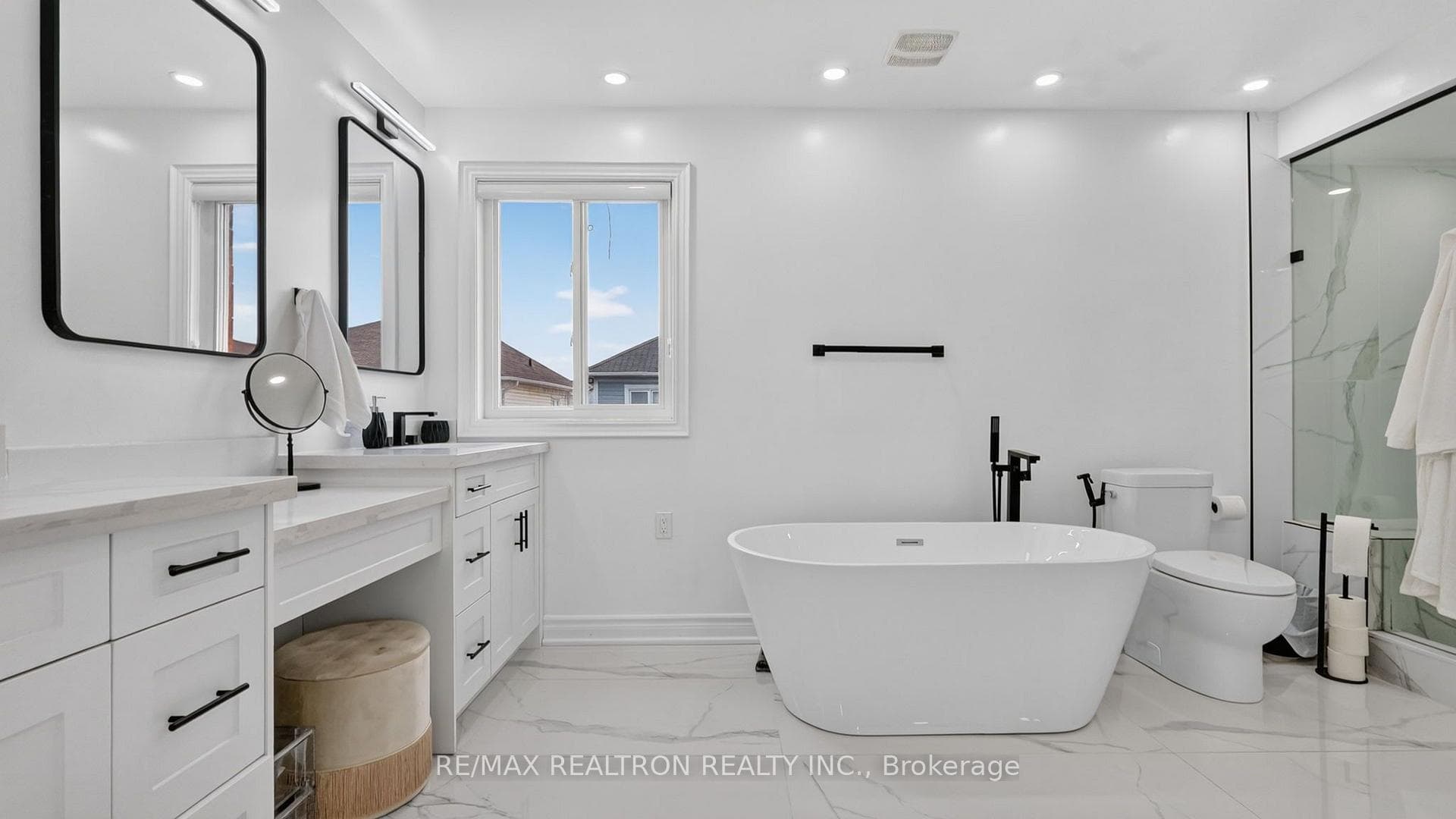 1087 Coldstream Drive — property photo