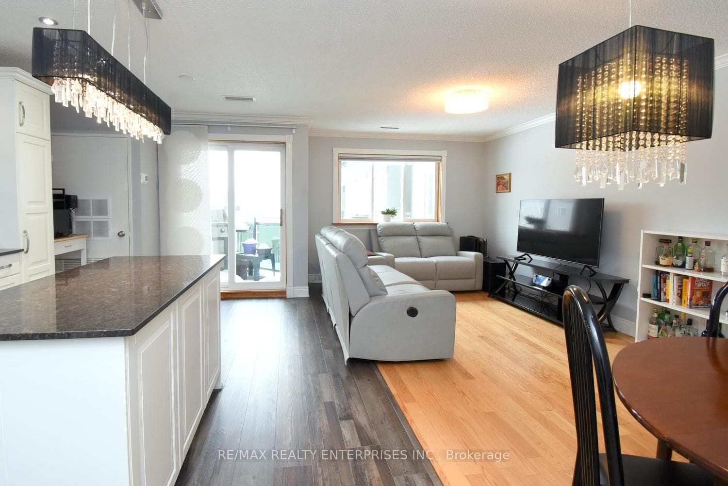 119- 2001 Bonnymede Drive — property photo