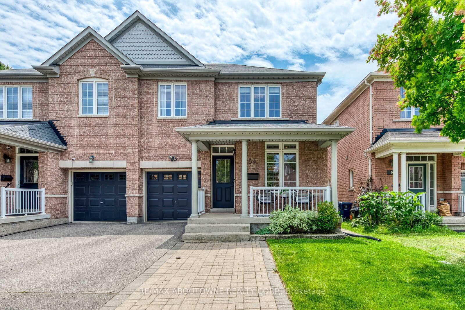 54 Dairy Drive — property photo