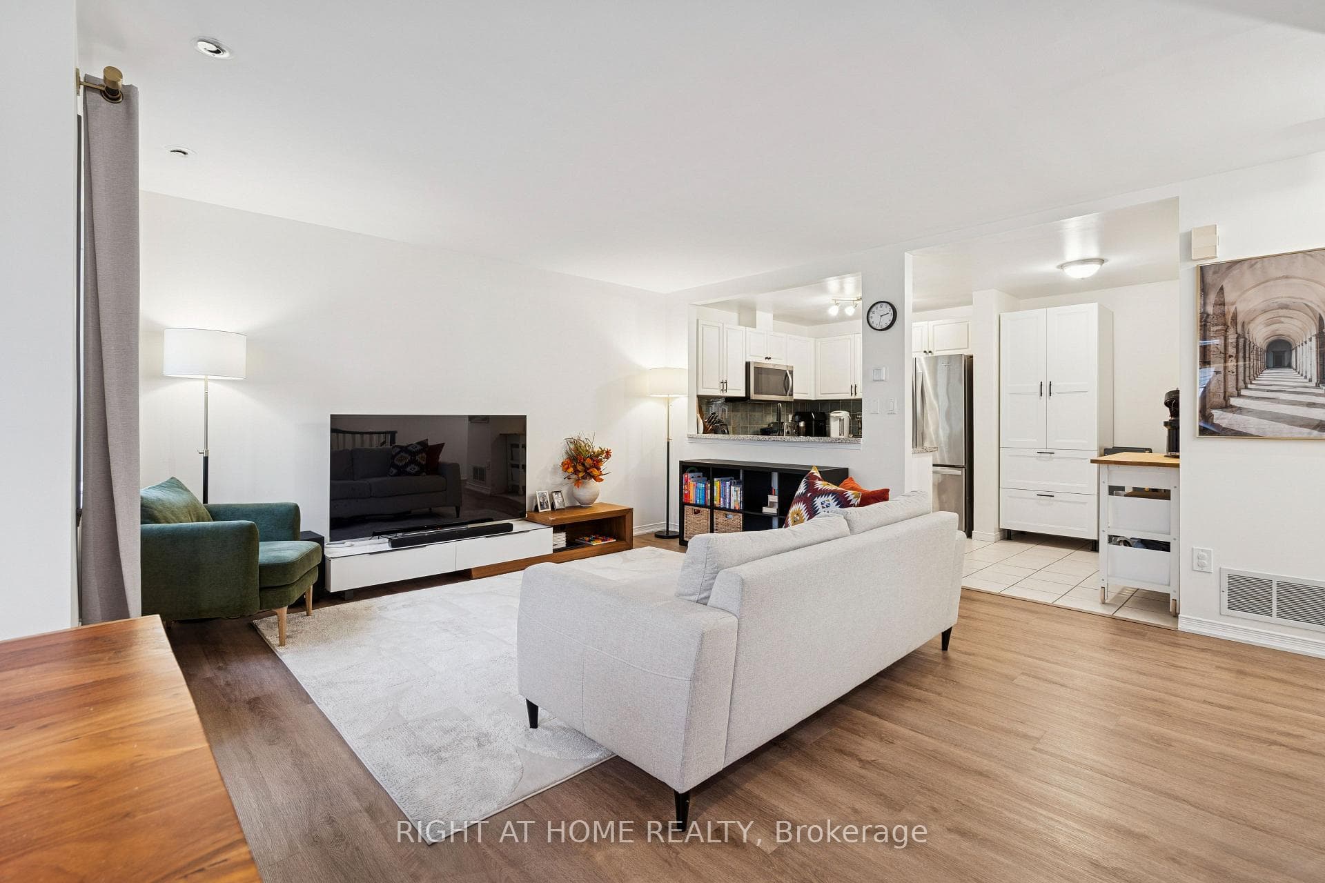 A30- 108 Finch Avenue — property photo
