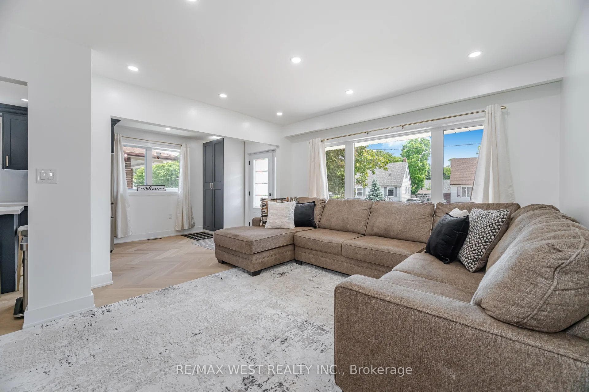 92 Archibald Street — property photo