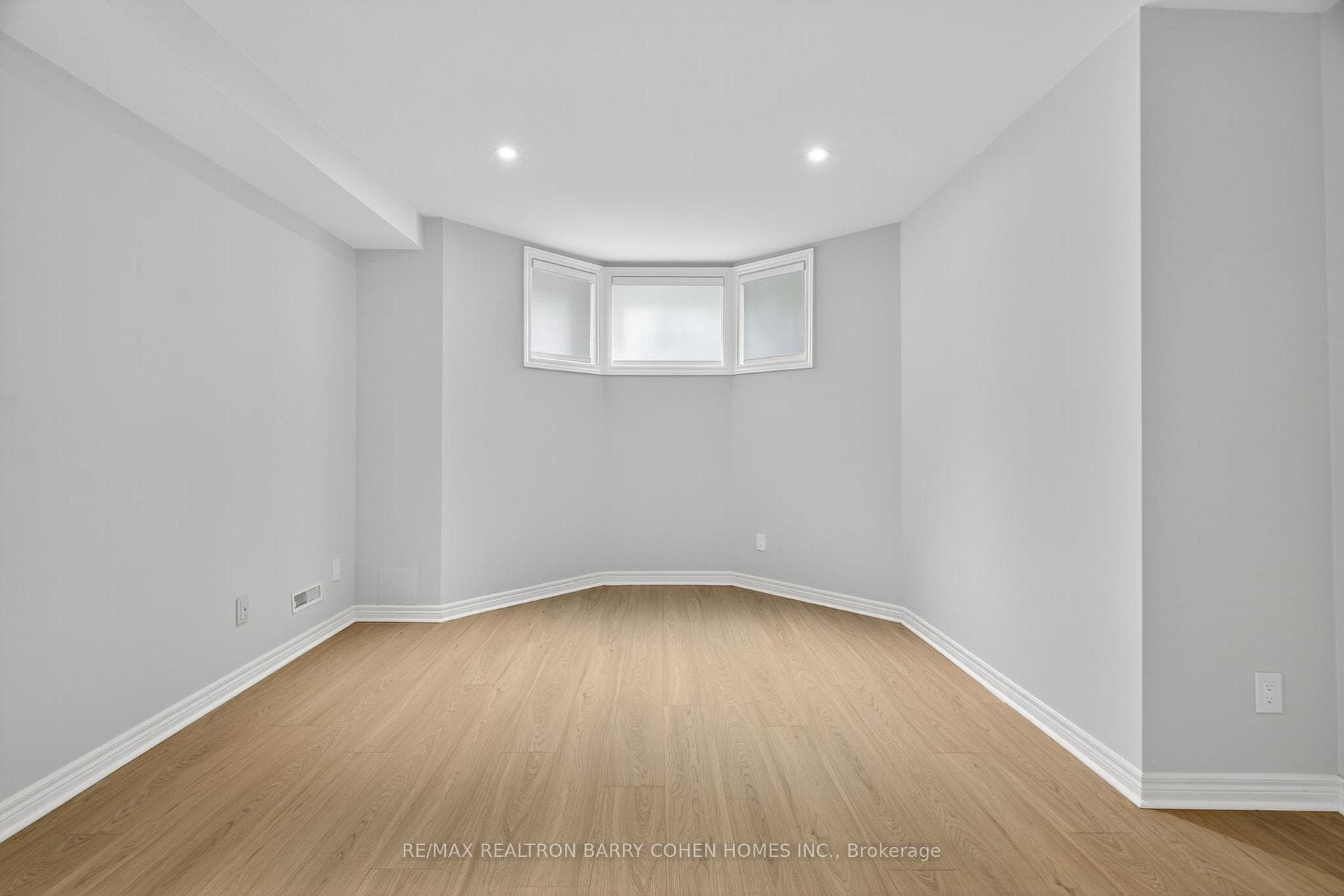63 Gordon Road — property photo