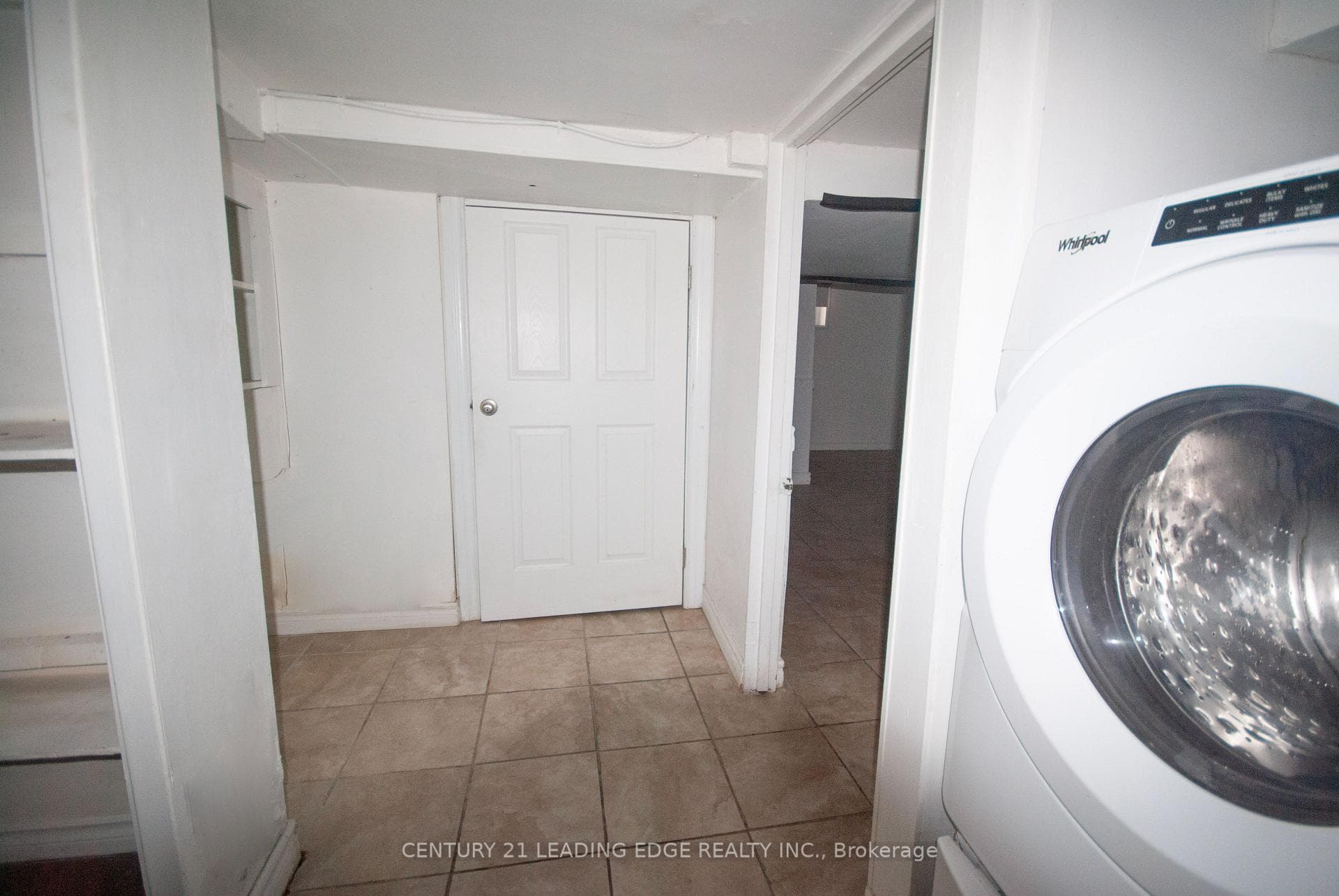 208 Oshawa Boulevard — property photo
