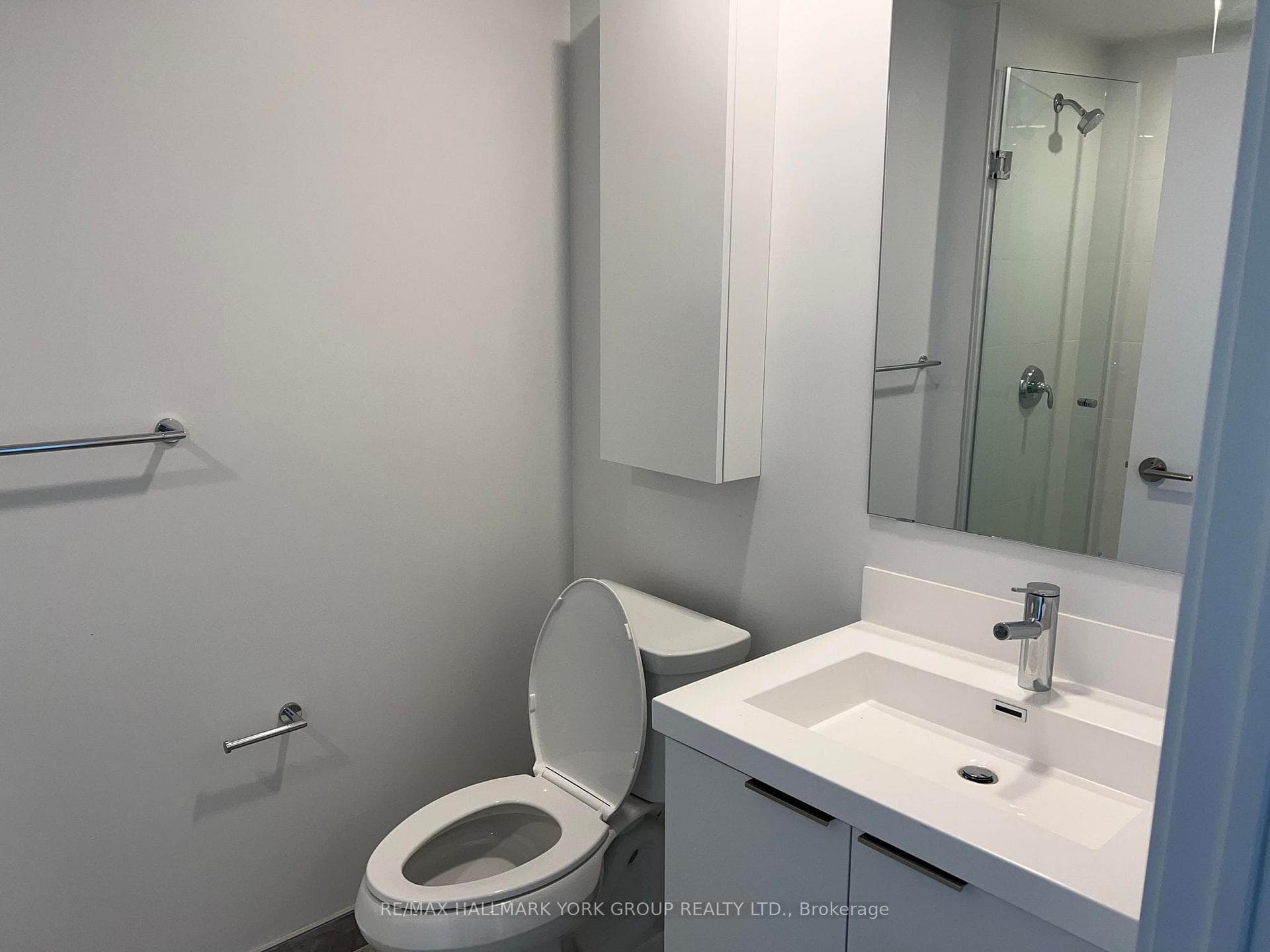 1523- 20 O'Neill Road — property photo
