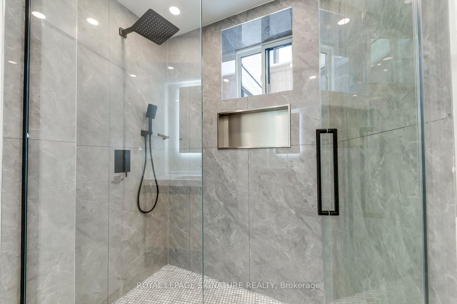 24 Merritt Road — property photo