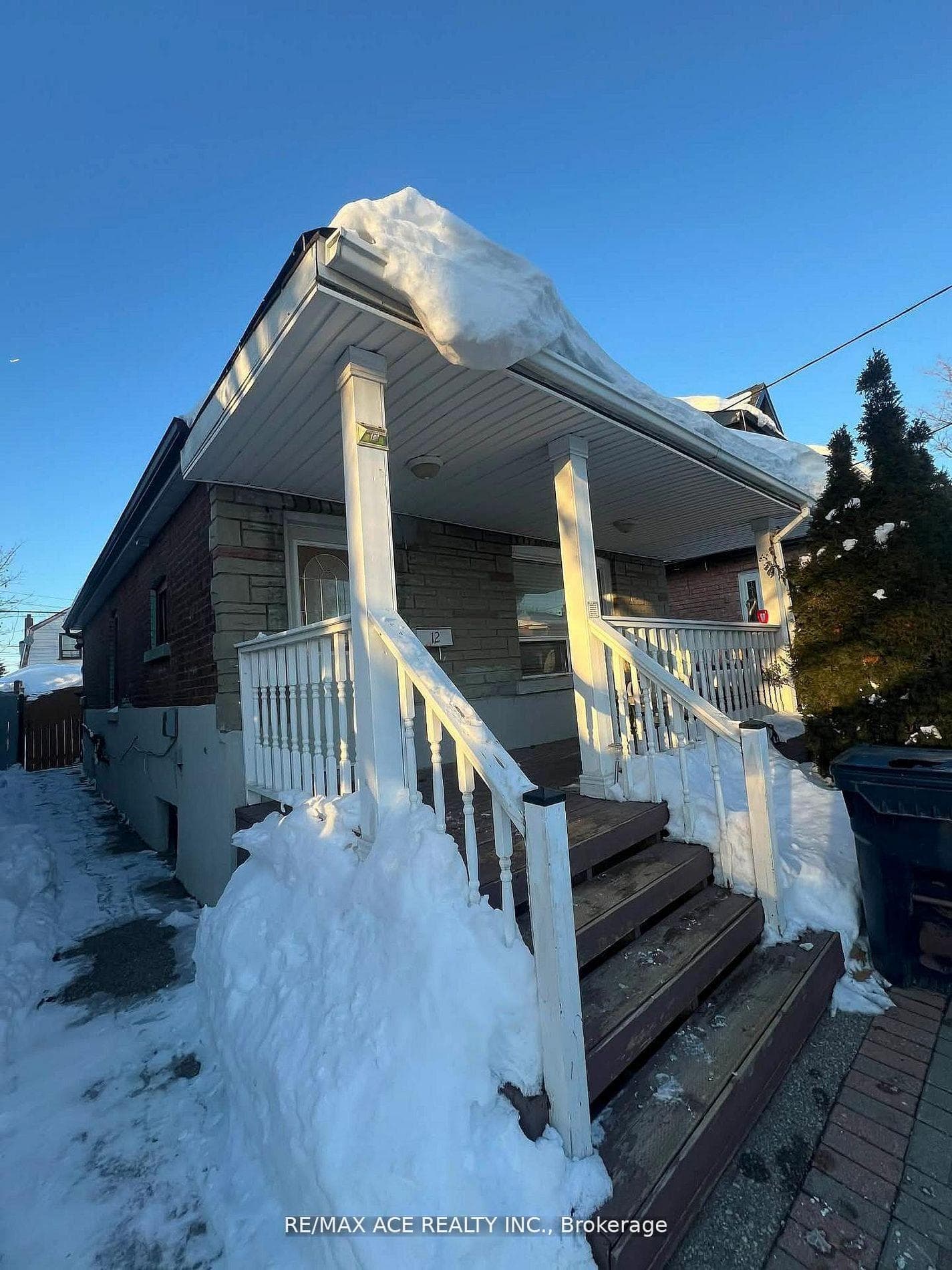 12 Mahoney Avenue — property photo