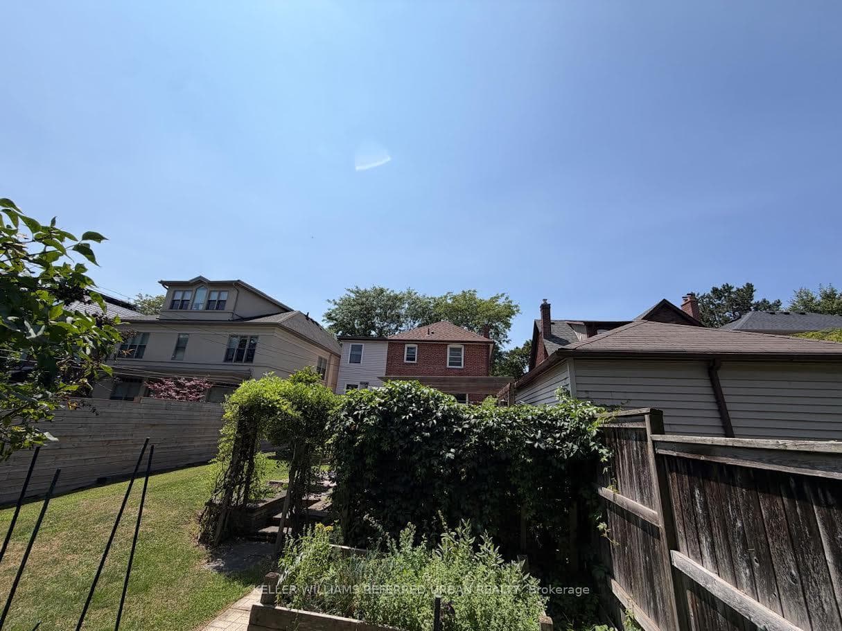 327 Bessborough Drive — property photo