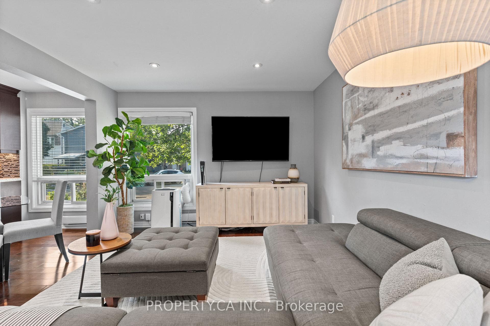 37 Gladstone Square — property photo