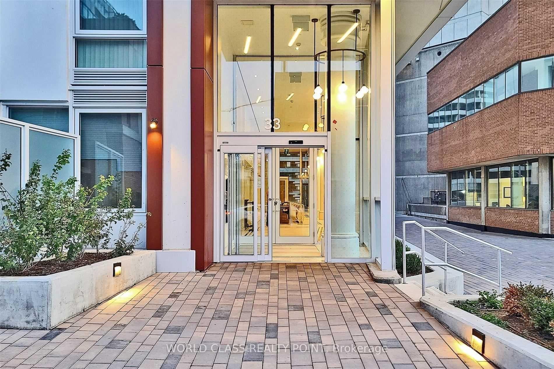 1404- 33 Helendale Avenue — property photo