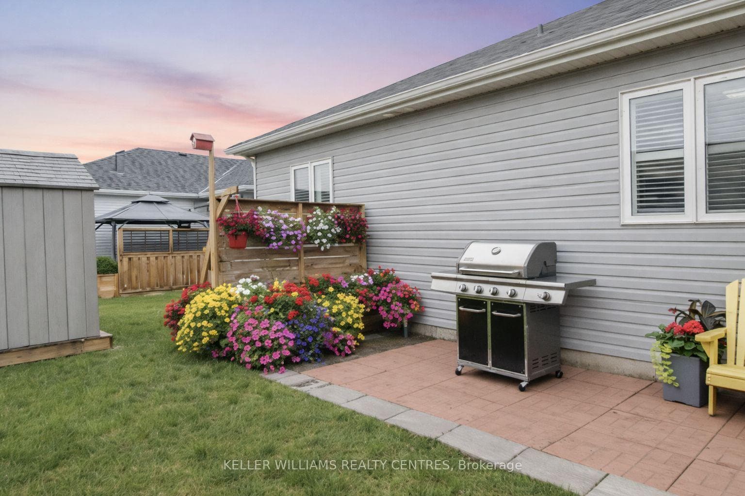 9- 1951 Rathburn Road — property photo
