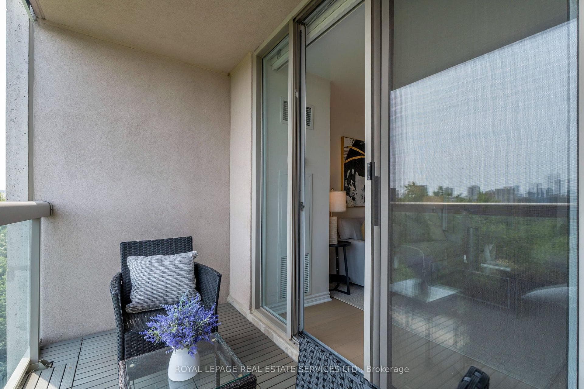 1007- 195 Merton Street — property photo