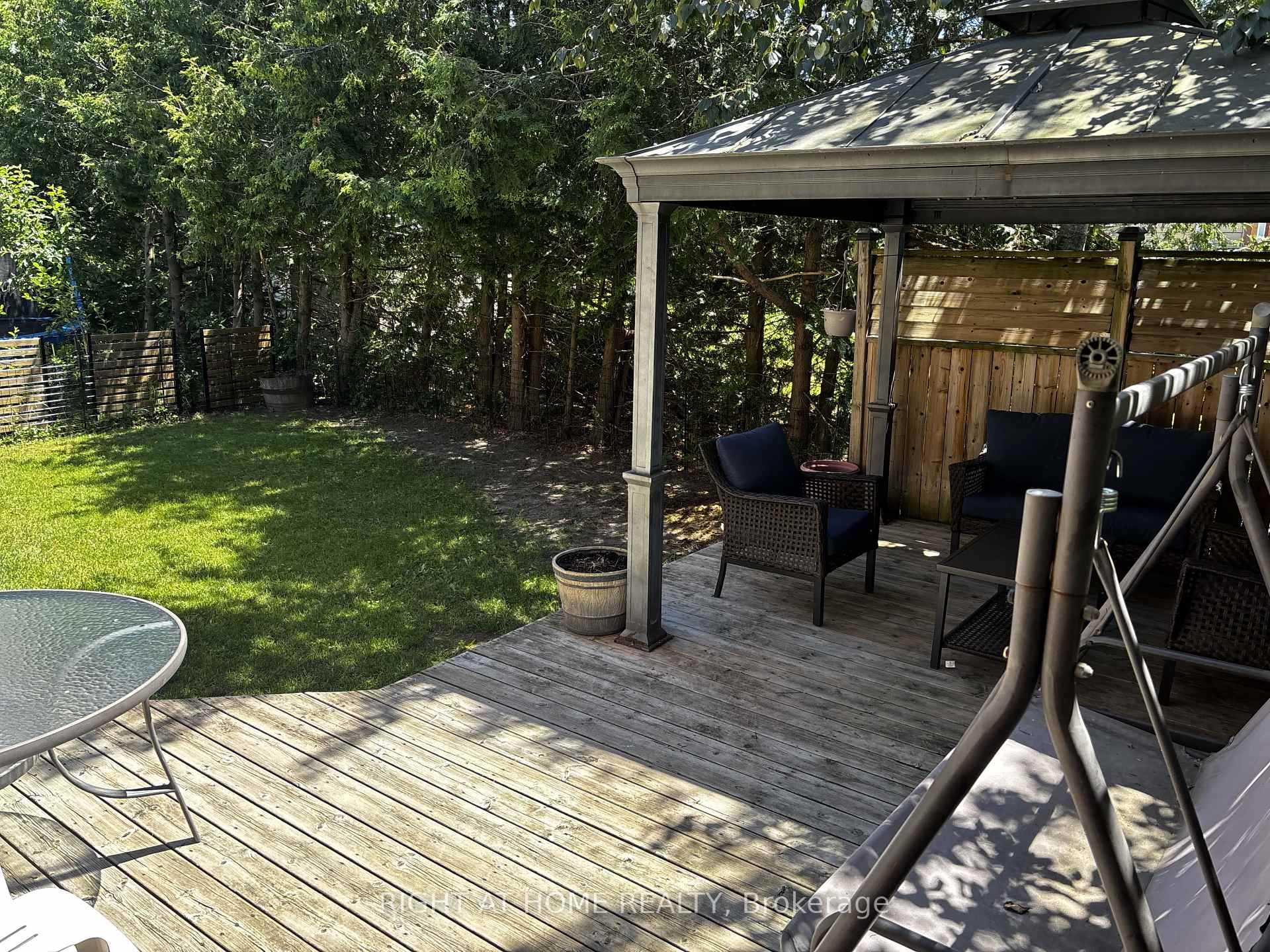 35 Auburn Court — property photo