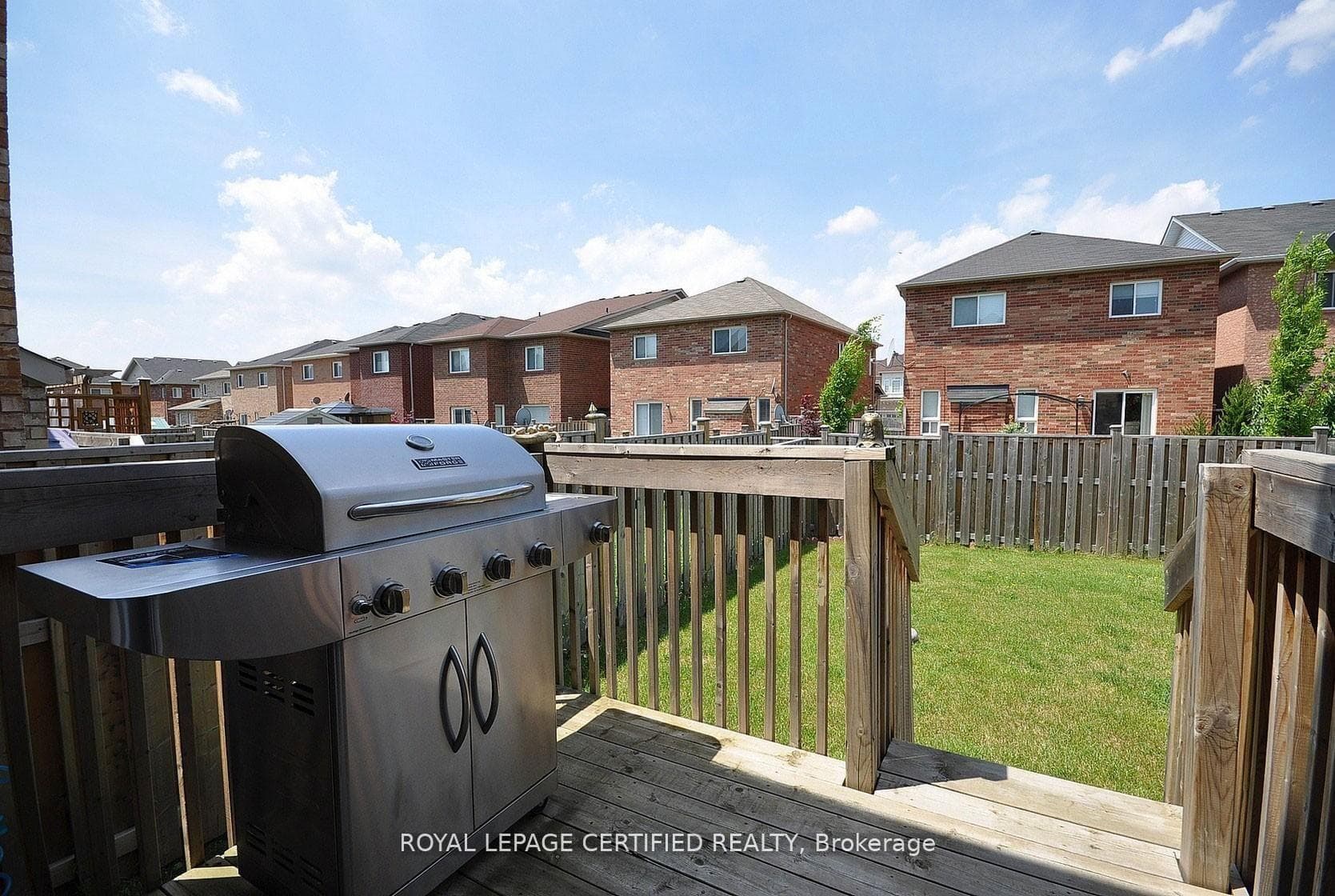 426 Orange Walk Crescent — property photo