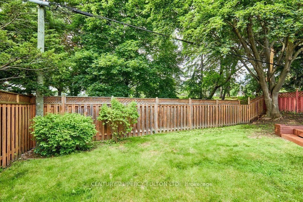 56 Broadlands Boulevard — property photo