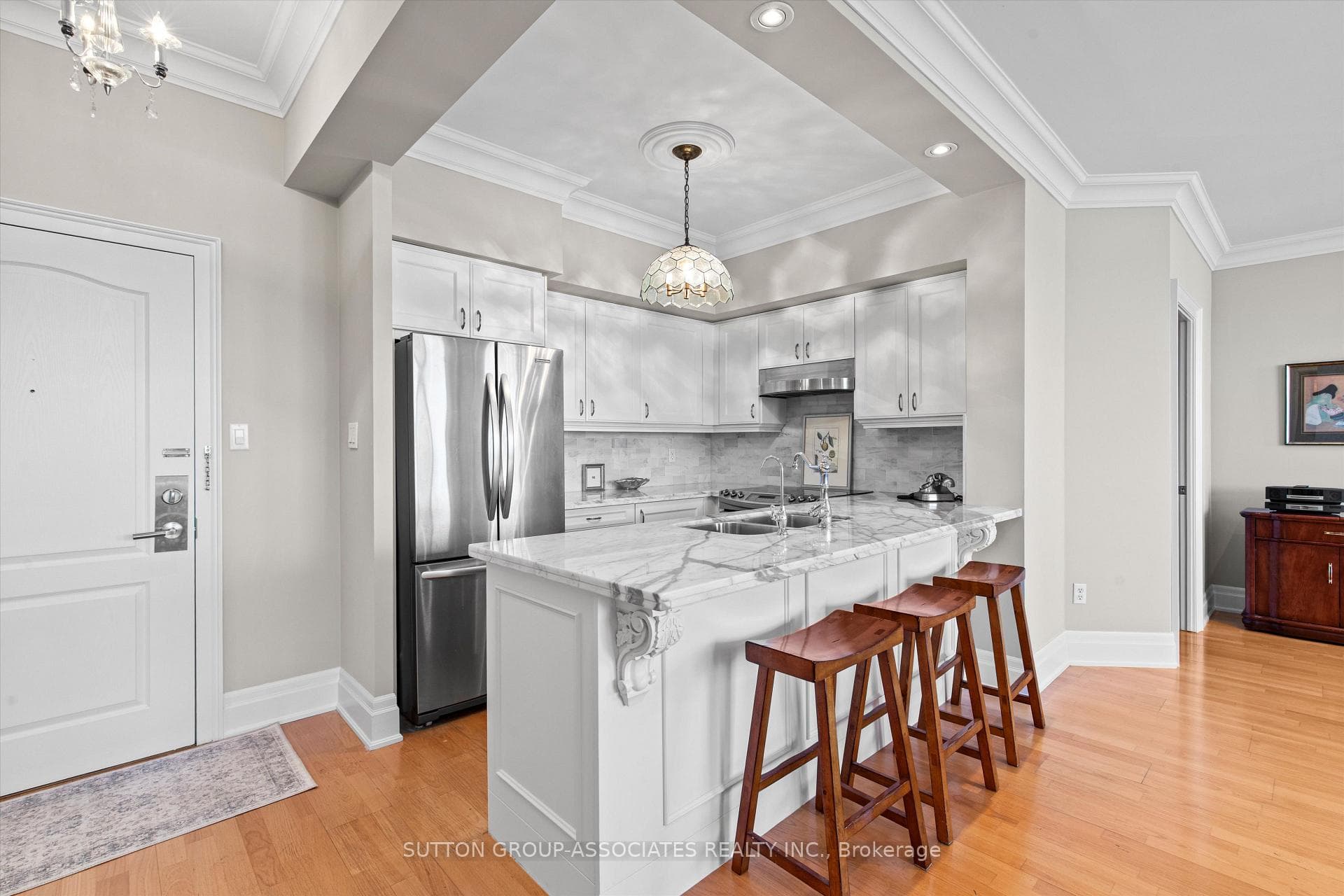 PH6- 18 Wanless Avenue — property photo